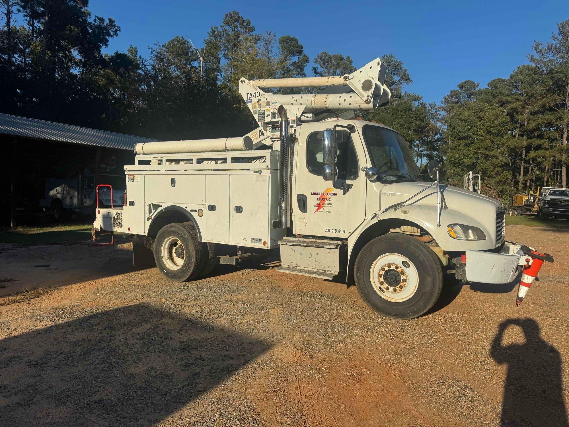 2014 Freightliner M2 106 Medium Duty Truck, VIN # 1FVACXDT4EHFY0409 (A54865)