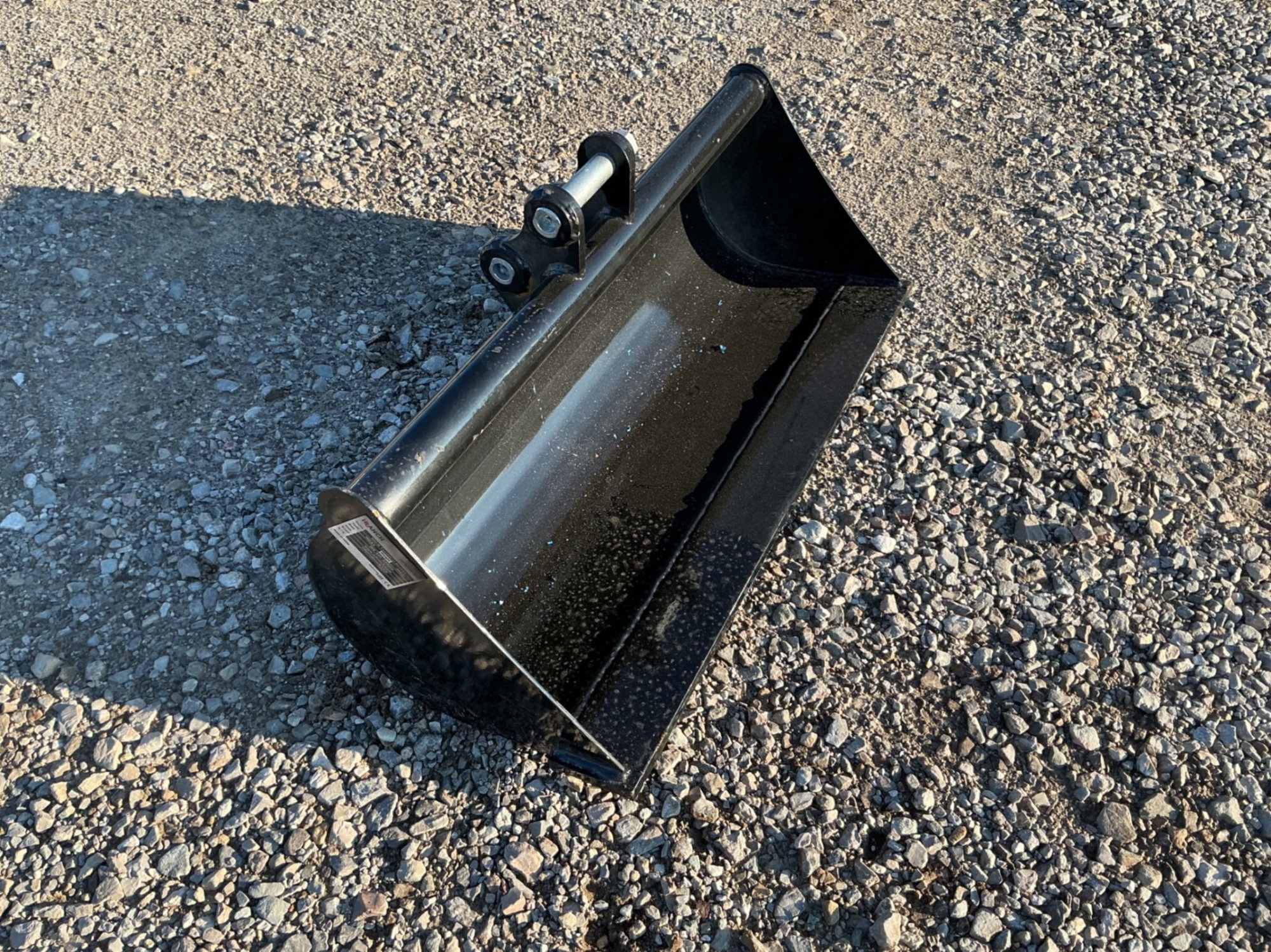 30 INCH TOOTHLESS BUCKET FOR MINI EXCAVATOR (A55745)