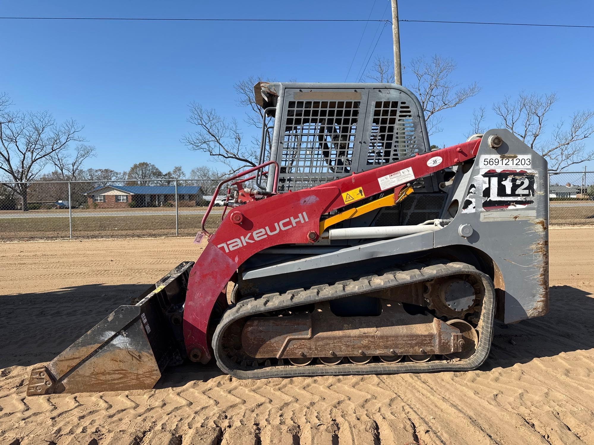 2014 TAKEUCHI TL12 SKID STEER (A60429)