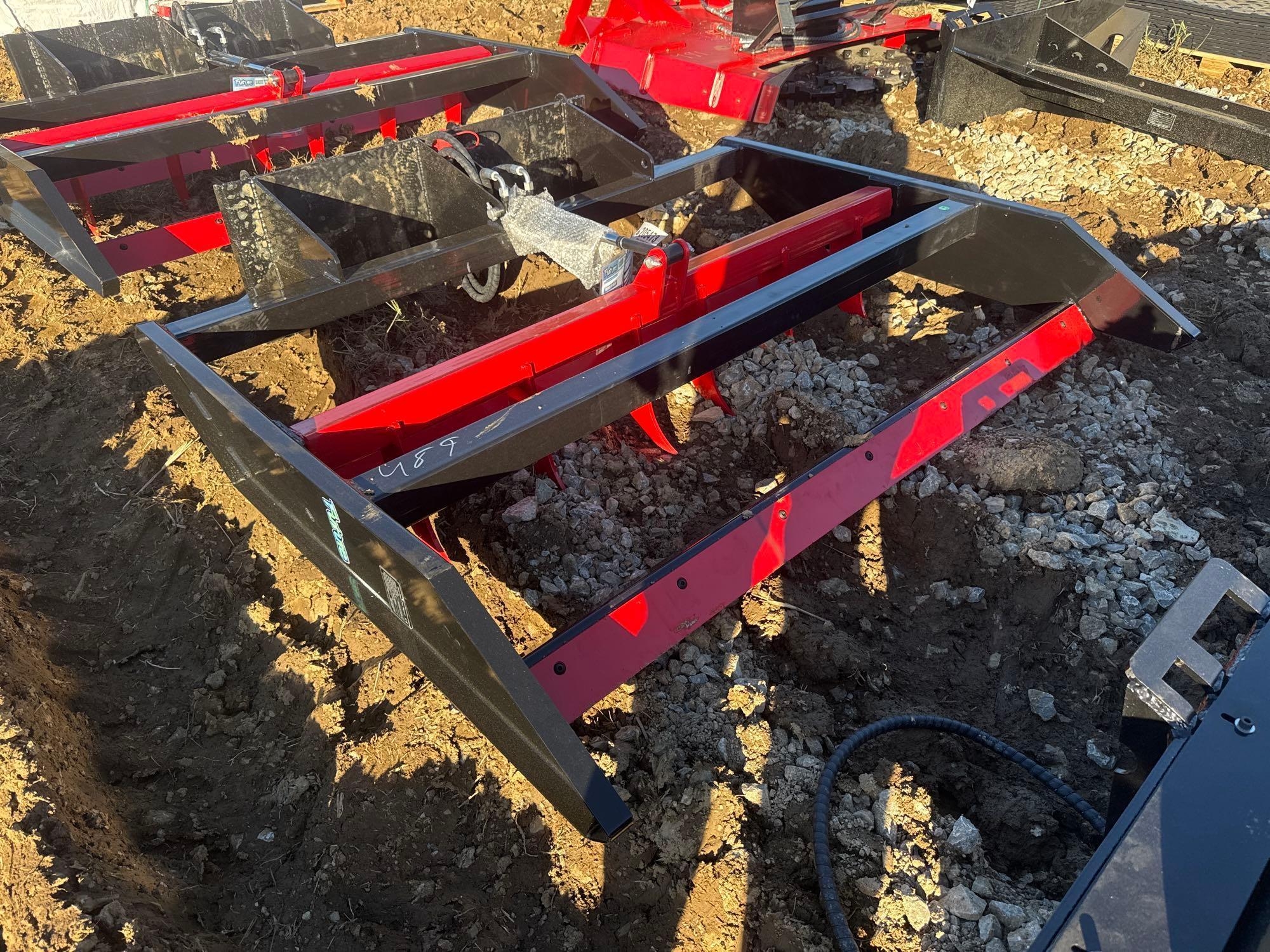 UNUSED FUTURE FR70 - 69" HYD LEVELER (A52706)