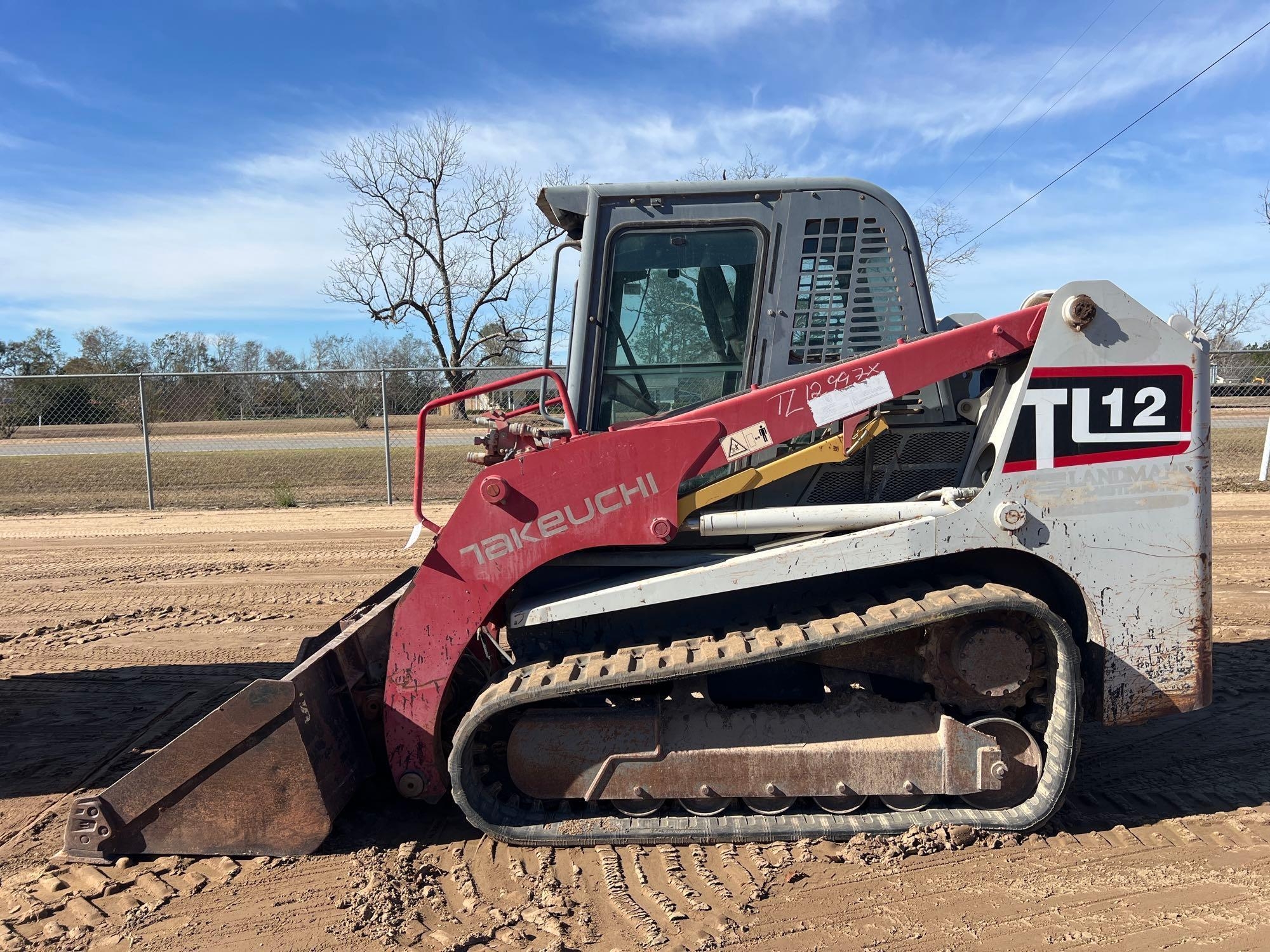 2012 TAKEUCHI TL12 SKID STEER (A60429)