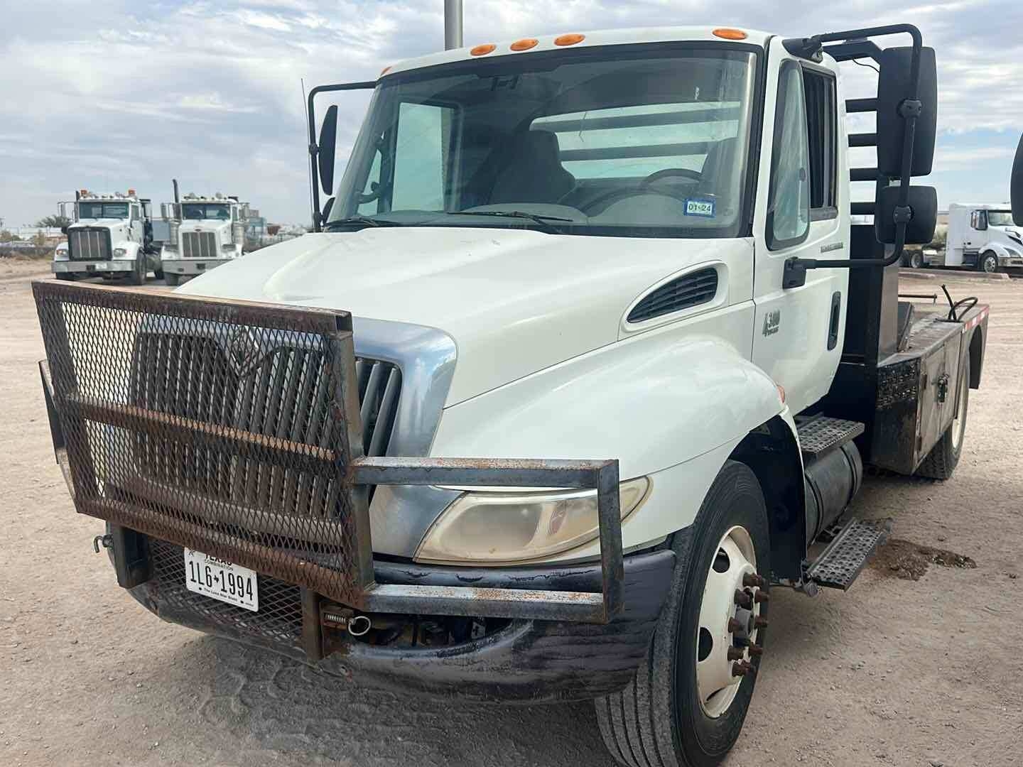 2006 INTERNATIONAL MA025 FLATBED (A55745)