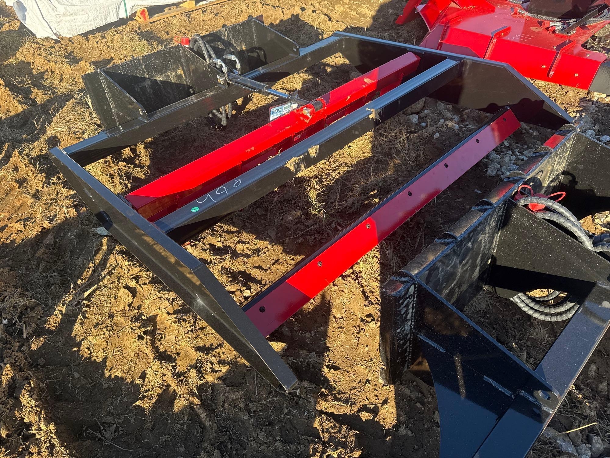 UNUSED FUTURE FR70 - 69" HYD LEVELER (A52706)