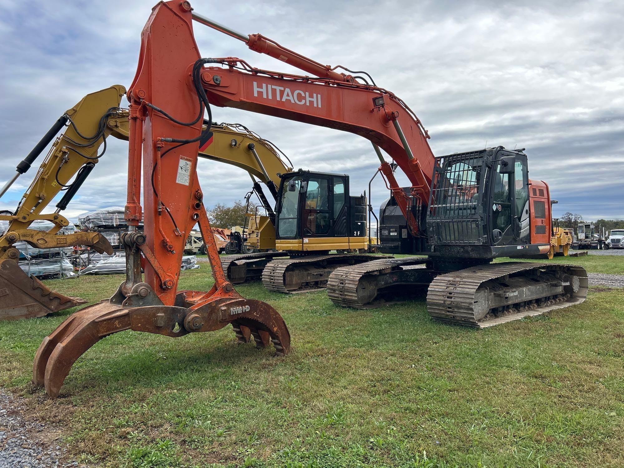 2017 Hitachi ZX245USLC-6N (A47477)