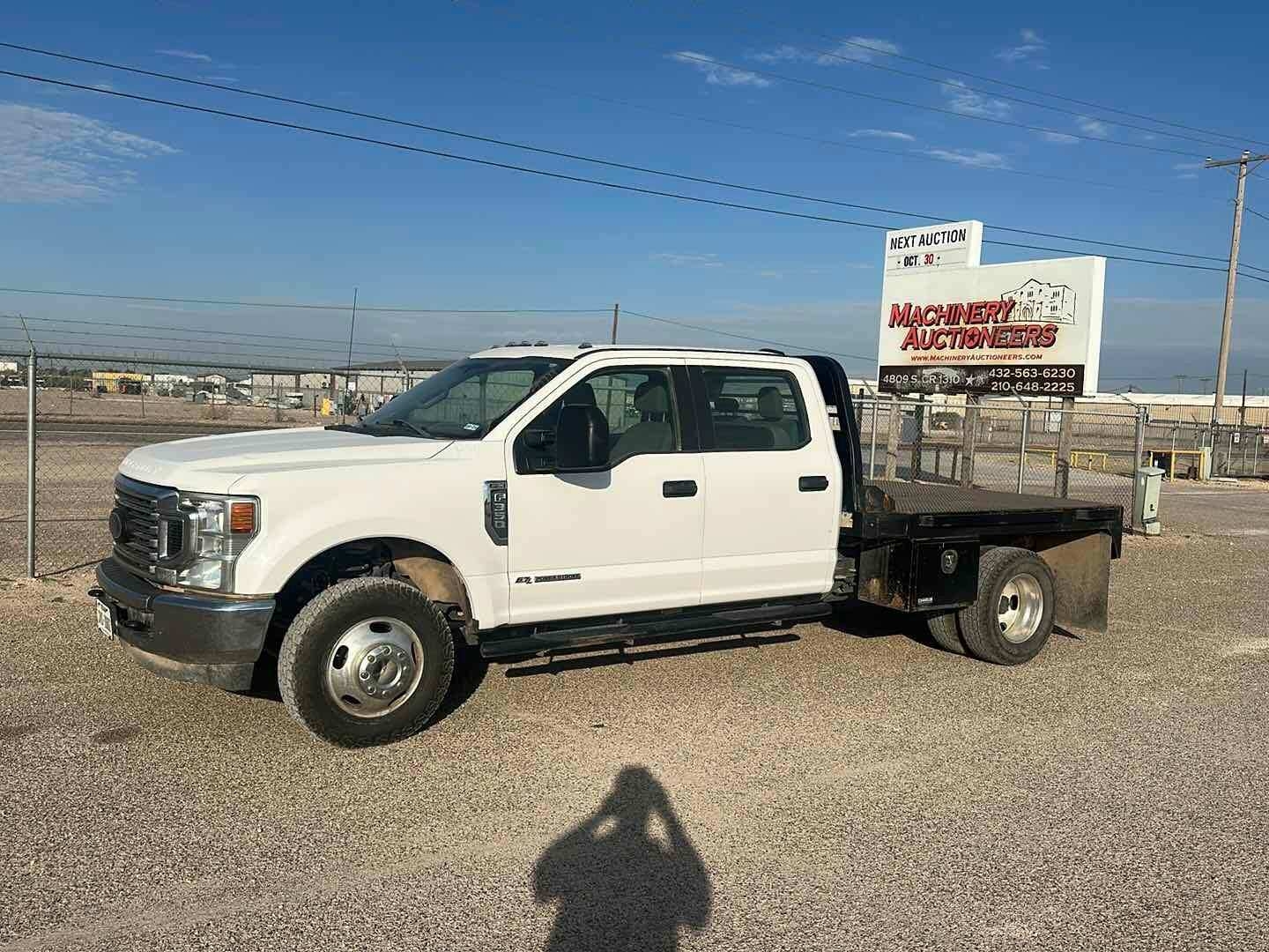 2020 FORD F-350 FLATBED DUALLY (A55745)