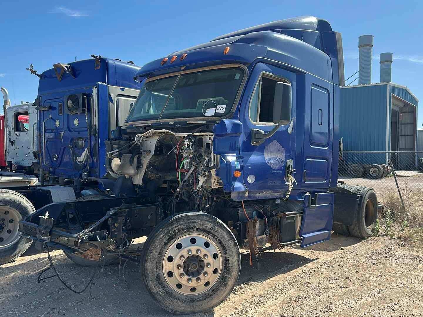 2015 FREIGHTLINER CASCADIA(INOPERABLE) (A48992)