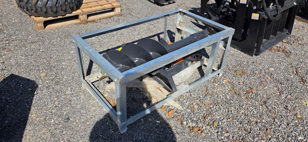 New Wolverine Mini Skidloader Post Hole Digger (A50775)