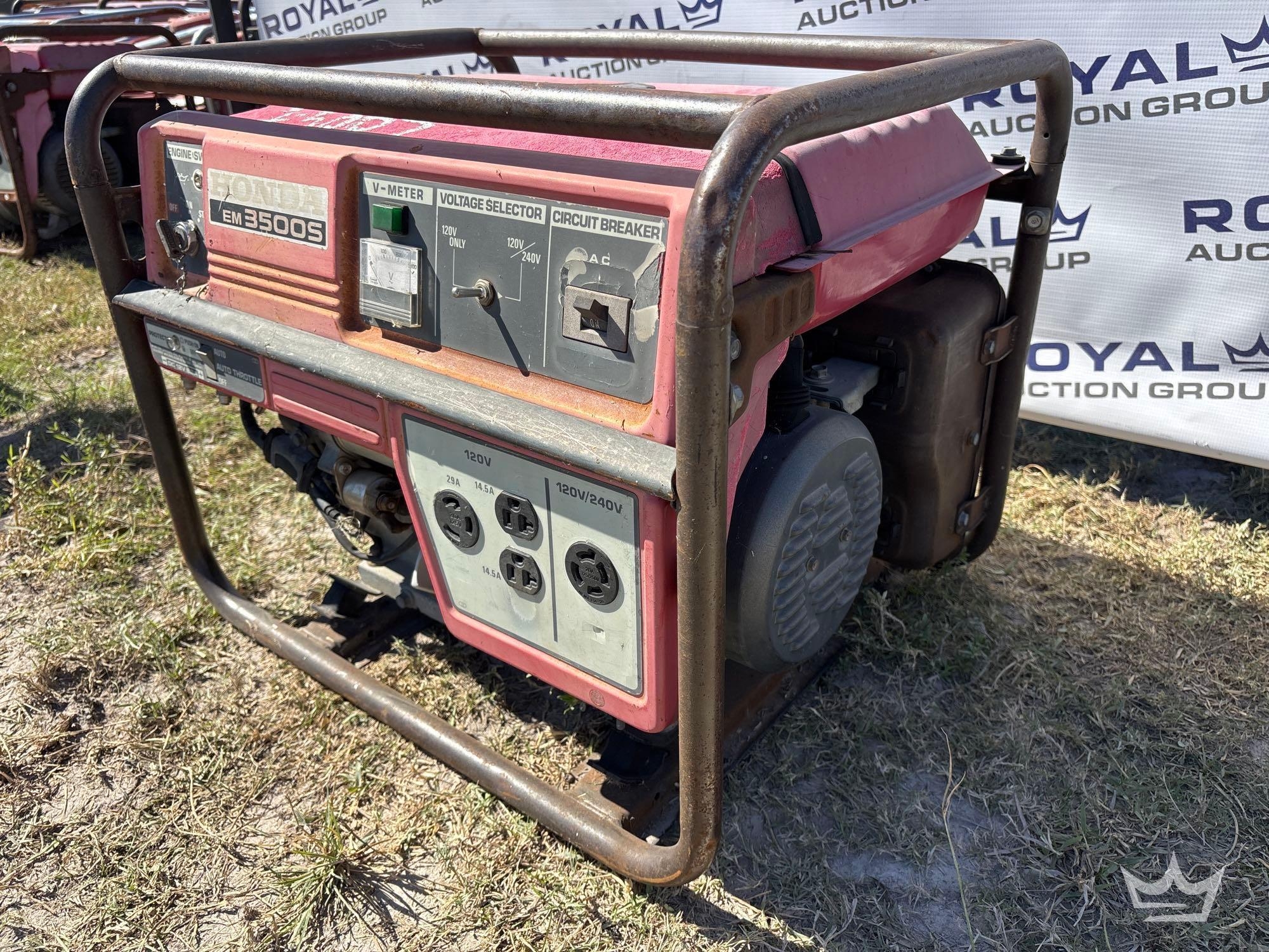 Honda EM3500S Portable Gasoline Generator (A59228)