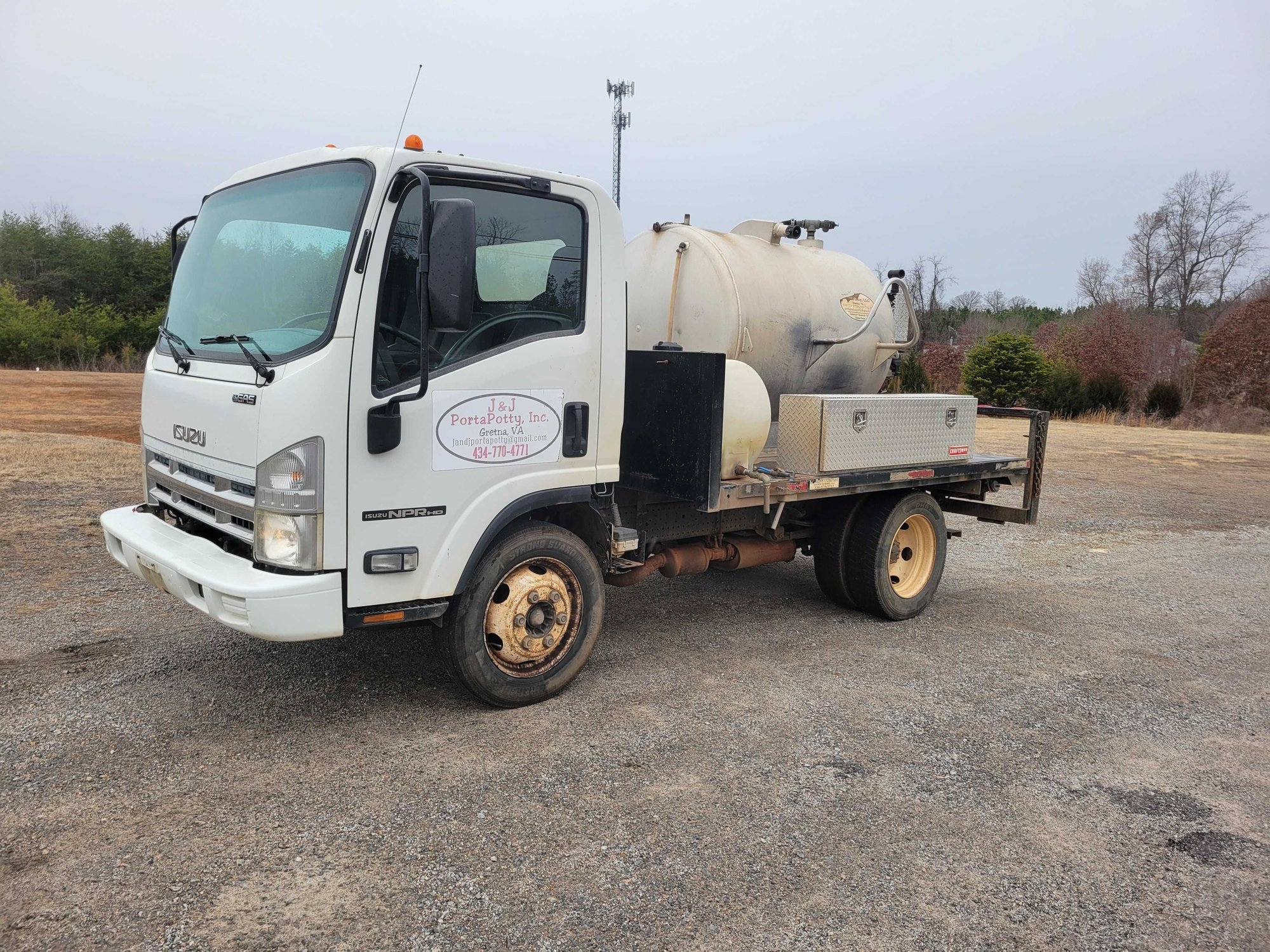 2015 Isuzu NPR HD Septic Pump Truck (A62613)