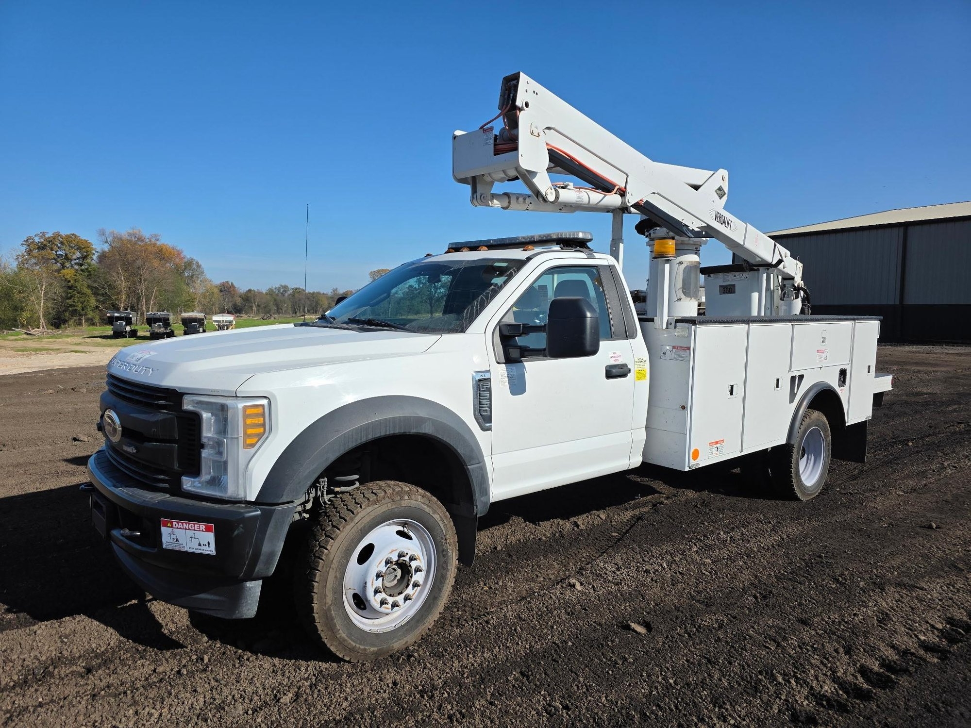 2019 F-550 Bucket Truck (A63689)