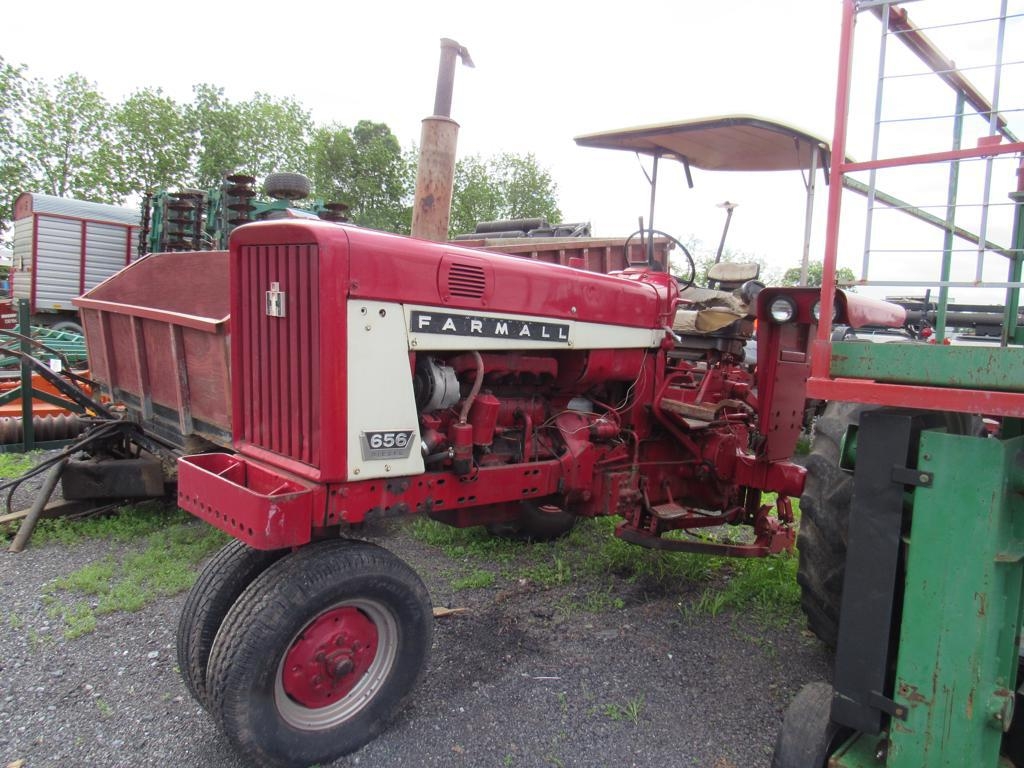 Farmall 656 2WD Tractor (A49251)