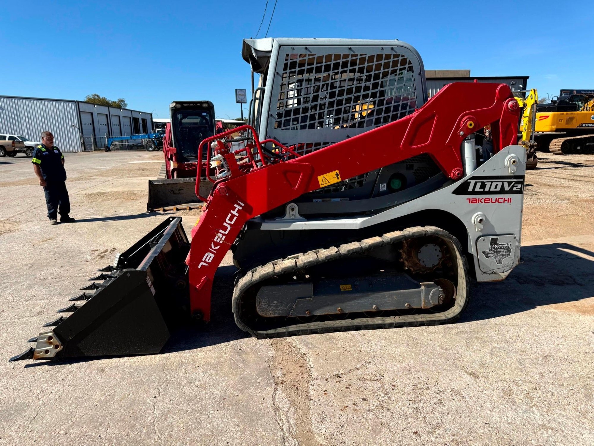 2021 Takeuchi TL10V2-2 Track Loader with 76in Tooth Bucket (A63689)