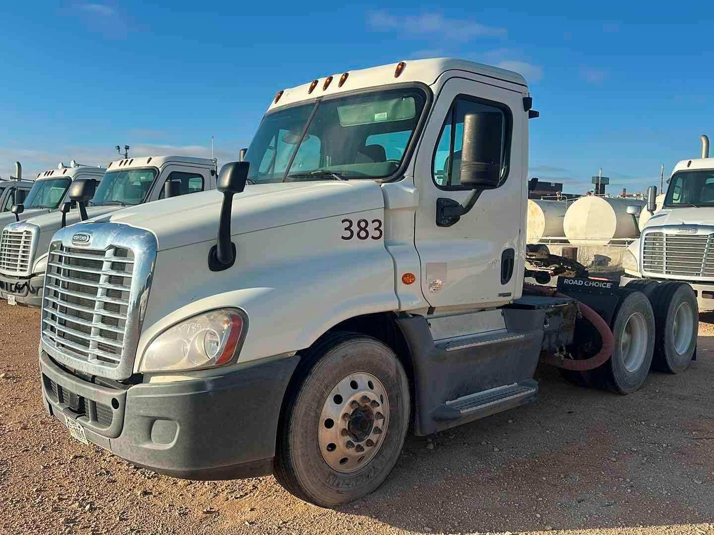 2016 FREIGHTLINER CASCADIA (A58214)