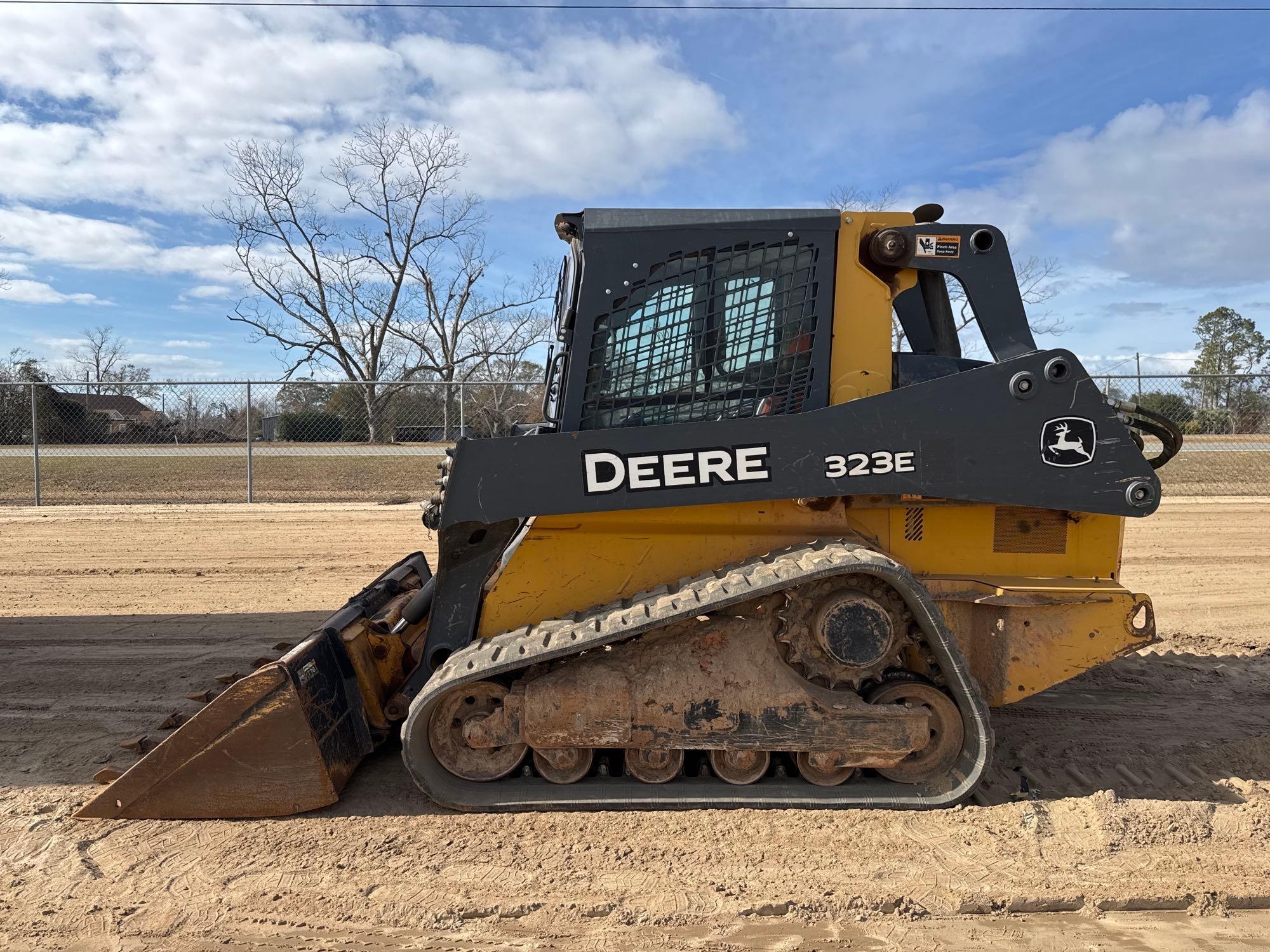 2017 JOHN DEERE 323E SKID STEER (A60429)