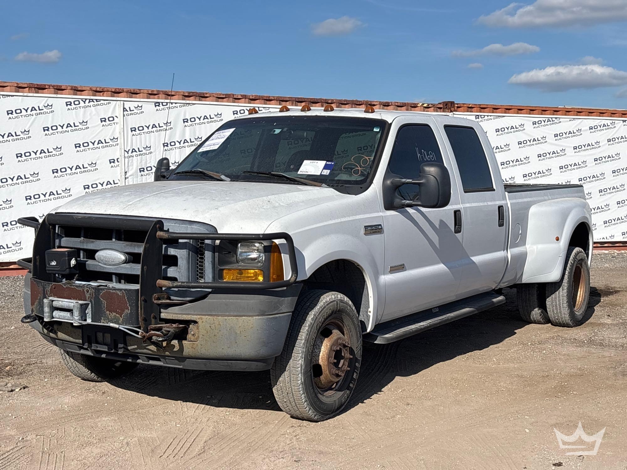 2006 Ford F-350 4x4 Crew Cab Pickup Truck (A61568)
