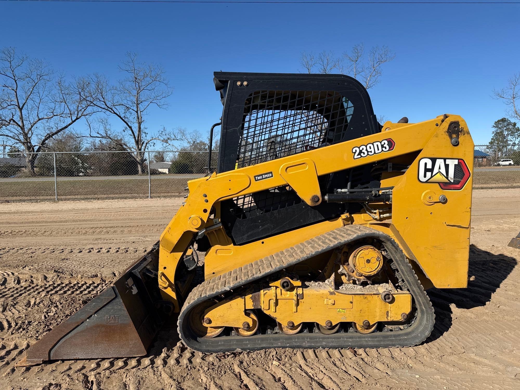 2019 CATERPILLAR 239D3 SKID STEER (A60429)