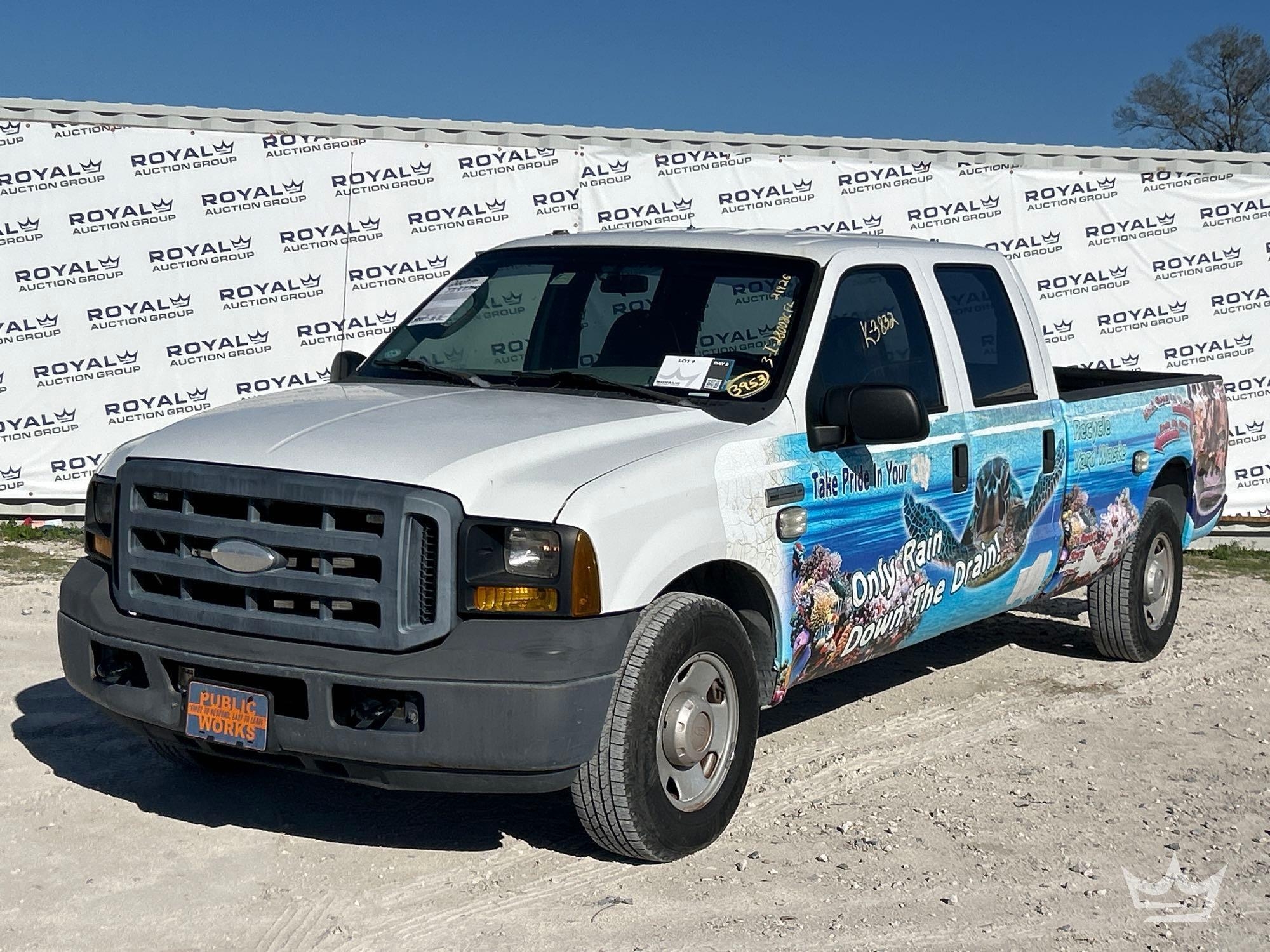 2007 Ford F-250 Crew Cab Pickup Truck (A61573)
