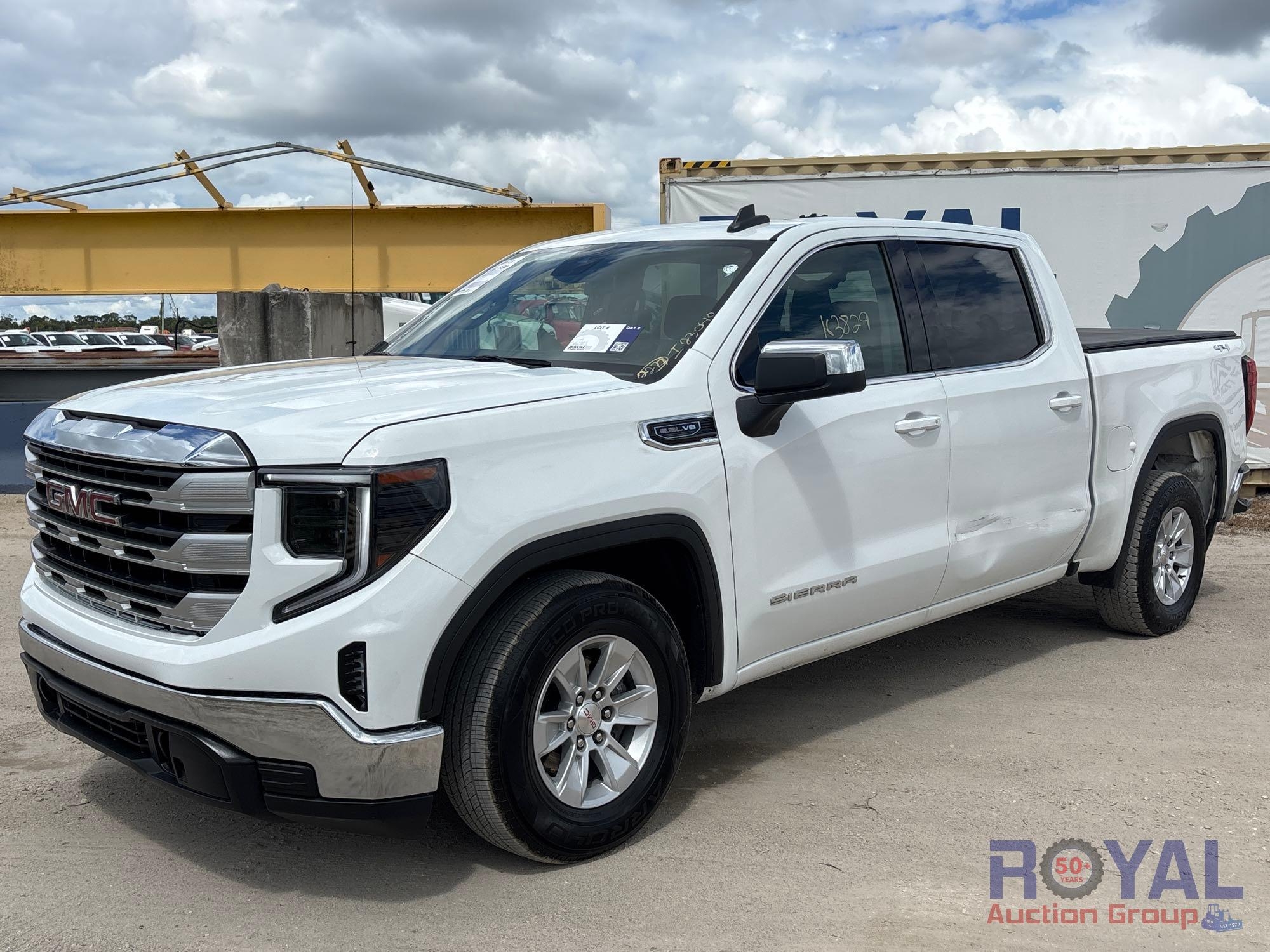 2023 GMC Sierra 1500 4x4 Crew Cab Pickup Truck (A55788)