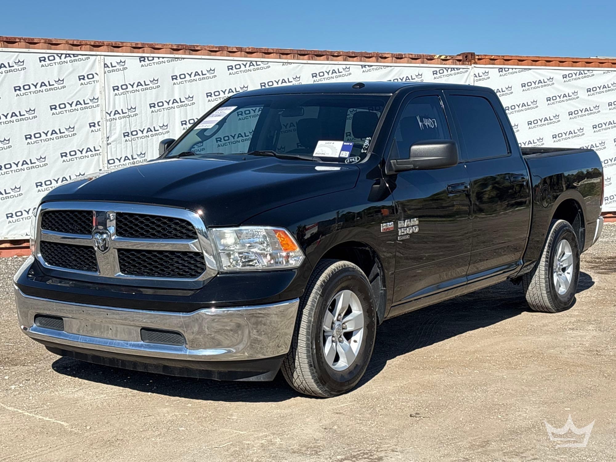 2021 Ram 1500 SLT Crew Cab Pickup Truck (A61568)
