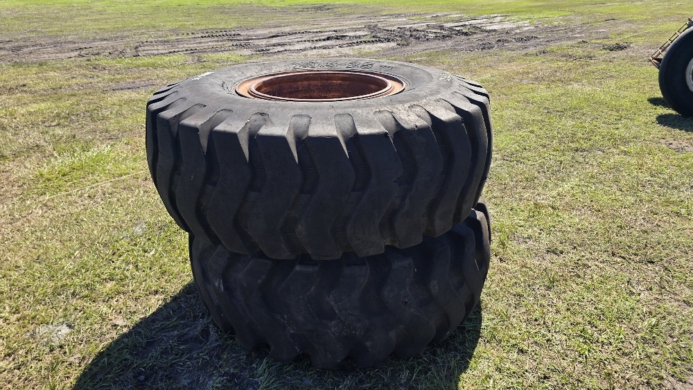 (2) Zeetex 20.5-2 Tires W/Rims (A53316)