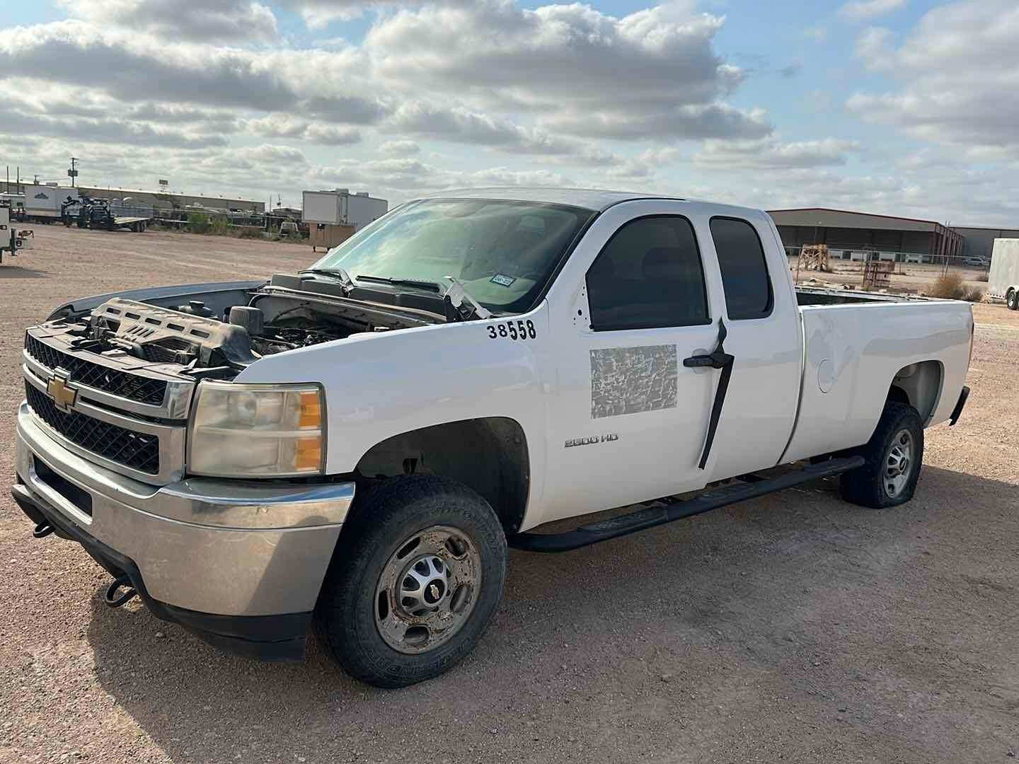 2011 CHEVROLET SILVERADO(INOPERABLE) (A48992)