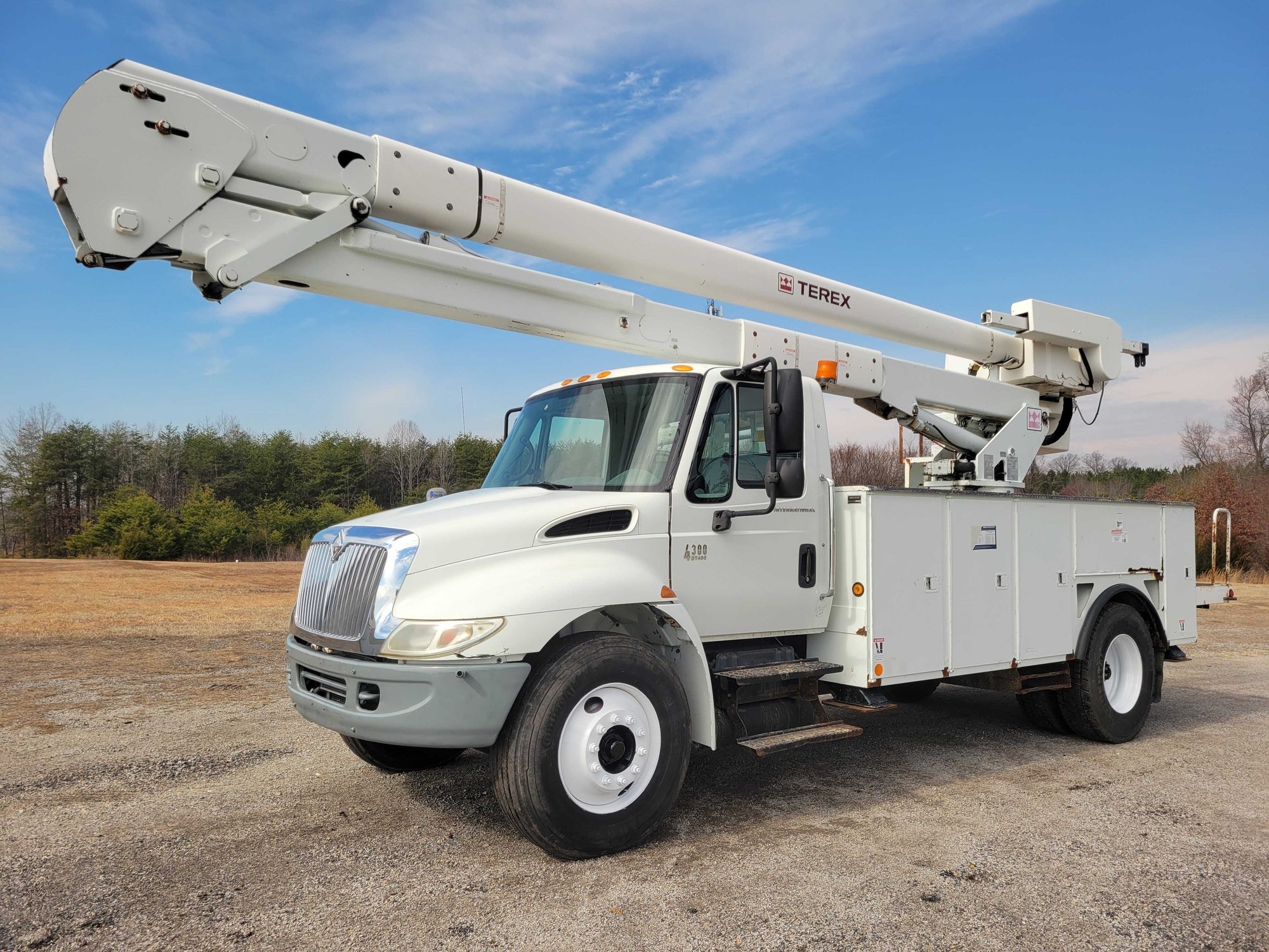 2007 International 4300 Bucket Truck 55' (A62613)