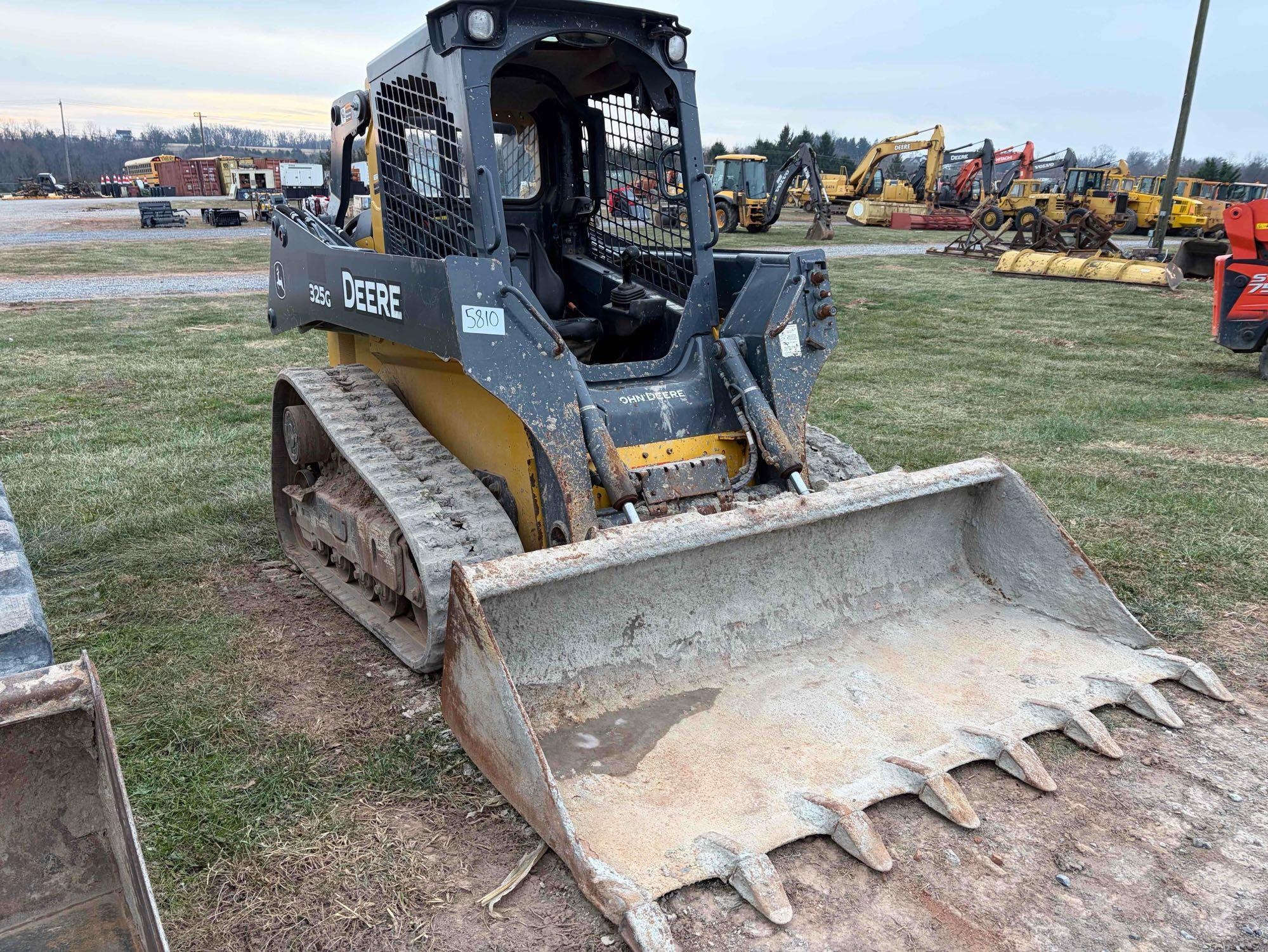 2020 John Deere 325G (A55272)