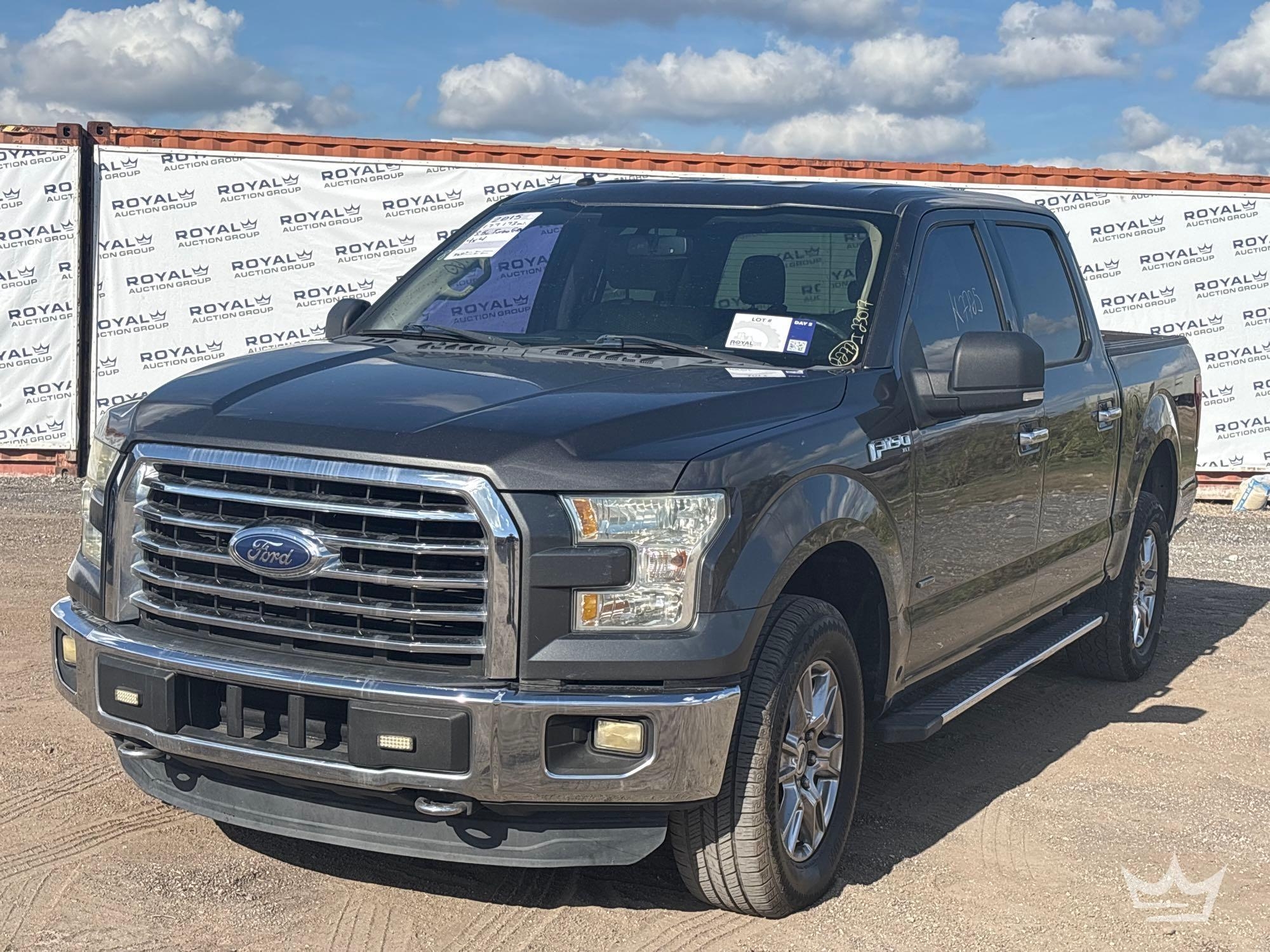 2015 Ford F-150 4x4 Crew Cab Pickup Truck (A61568)
