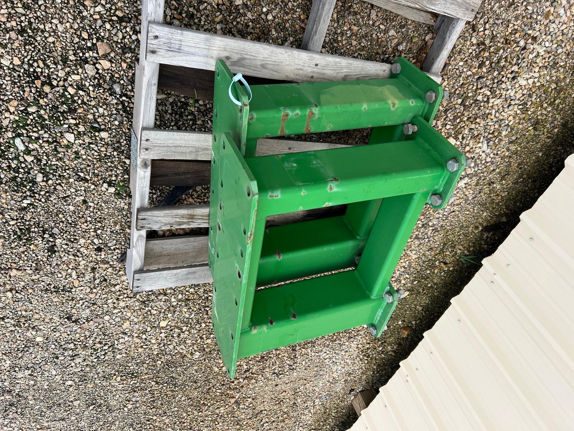 UNVERFERTH 330 - 22-INCH EXTENTSION TUBE FOR BASE AND WING ASSEMBLY FOR RIPPER (A55315)