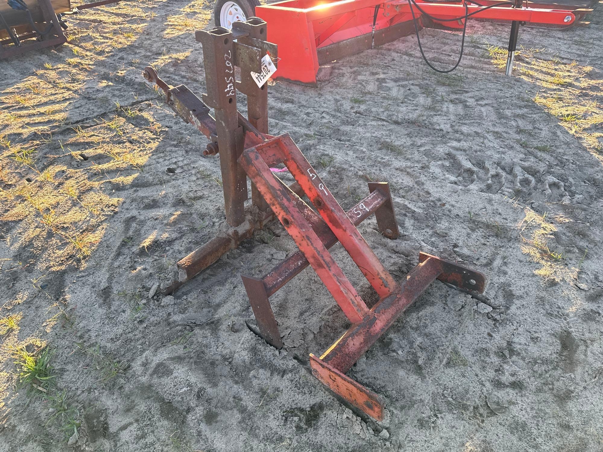 HI-JACKER 3PT HITCH (NEEDS REPAIR) (A63290)