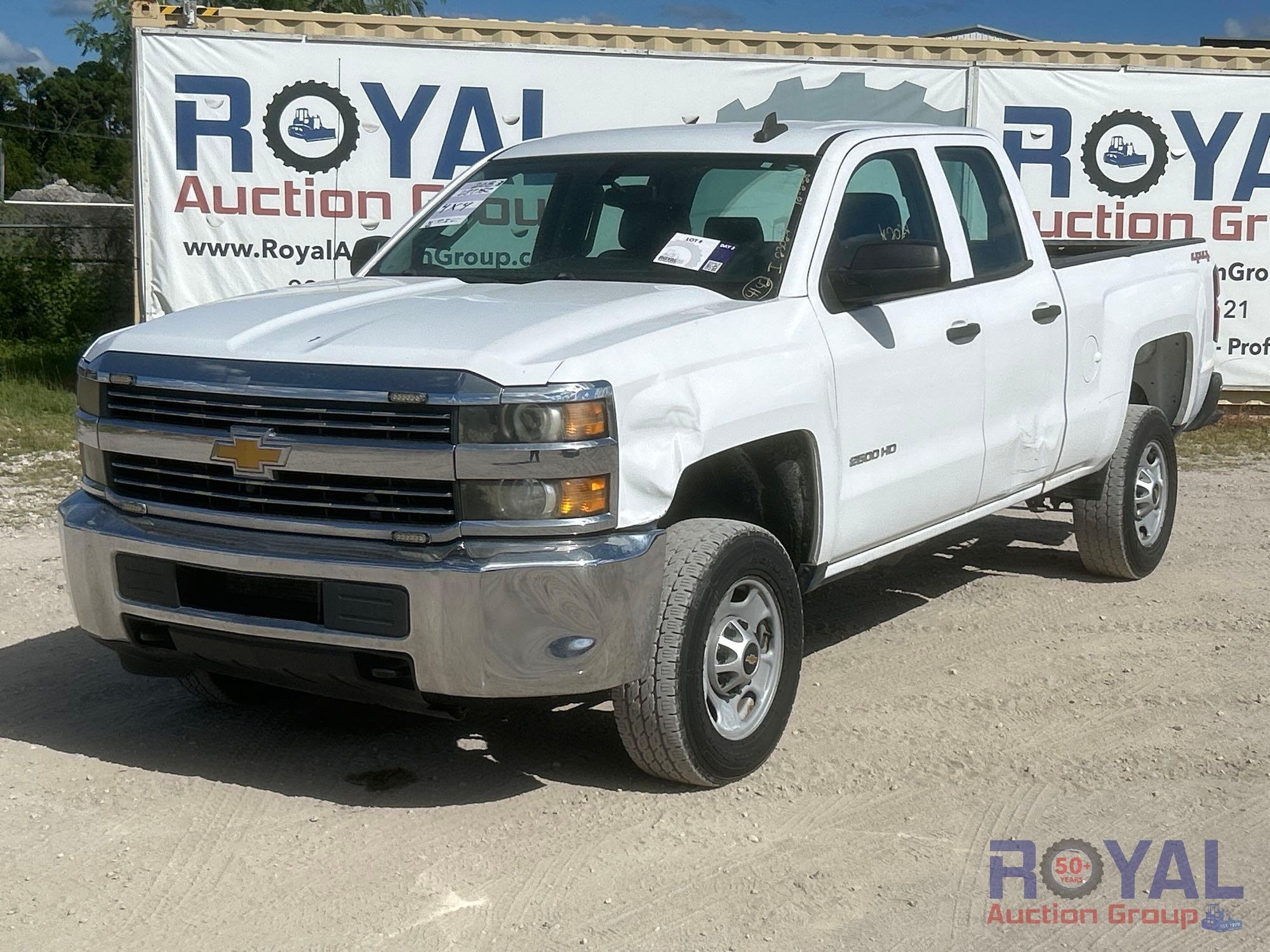 2015 Chevrolet Silverado 1500 4x4 Crew Cab Pickup Truck (A55788)