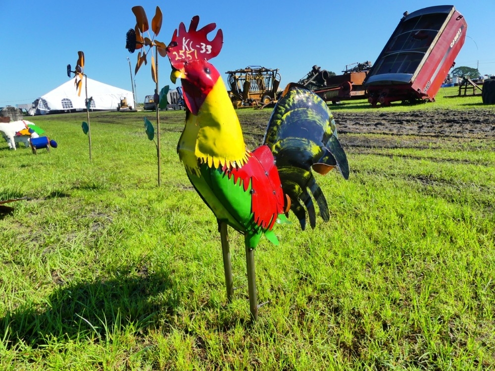 Chicken Statue (A53316)