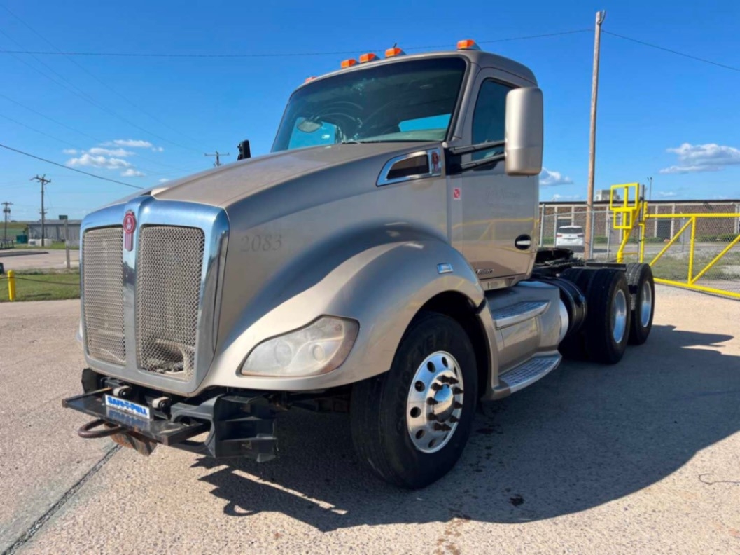 2014 KENWORTH T680 (A52472)