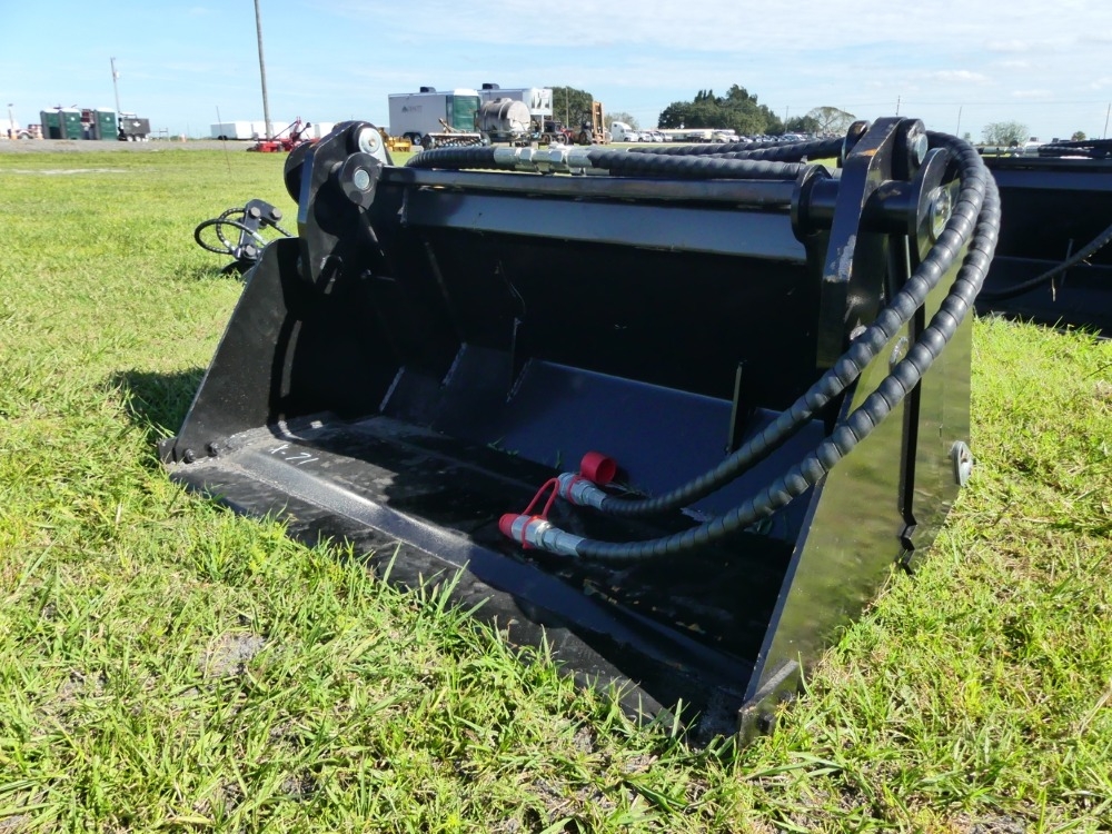 IRanch Mini 38" 4in1 Bucket (A57149)