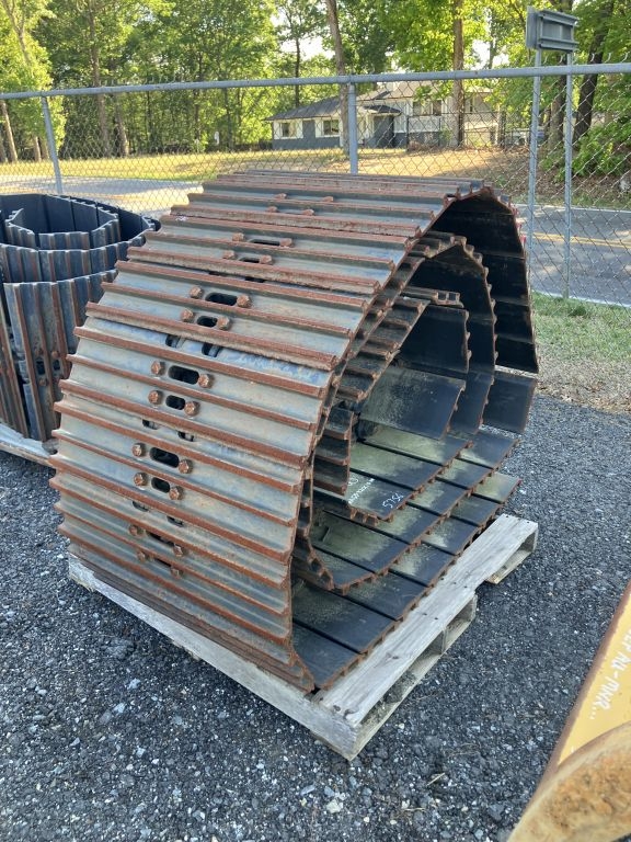 CAT 320CL NEW Track Groups (A68134)