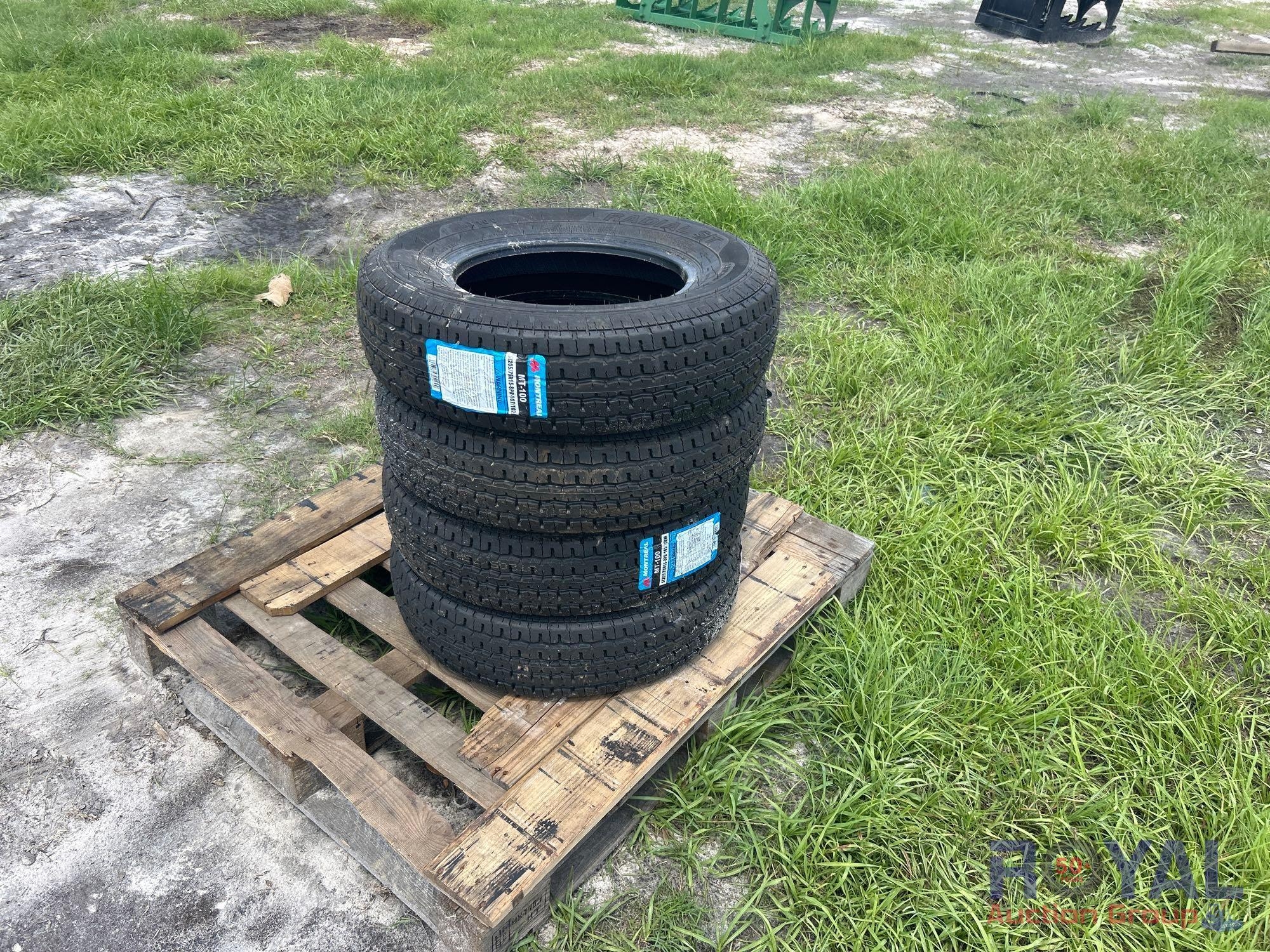 Lot of 4 Unused ST205/75R15 Tires (A49346)