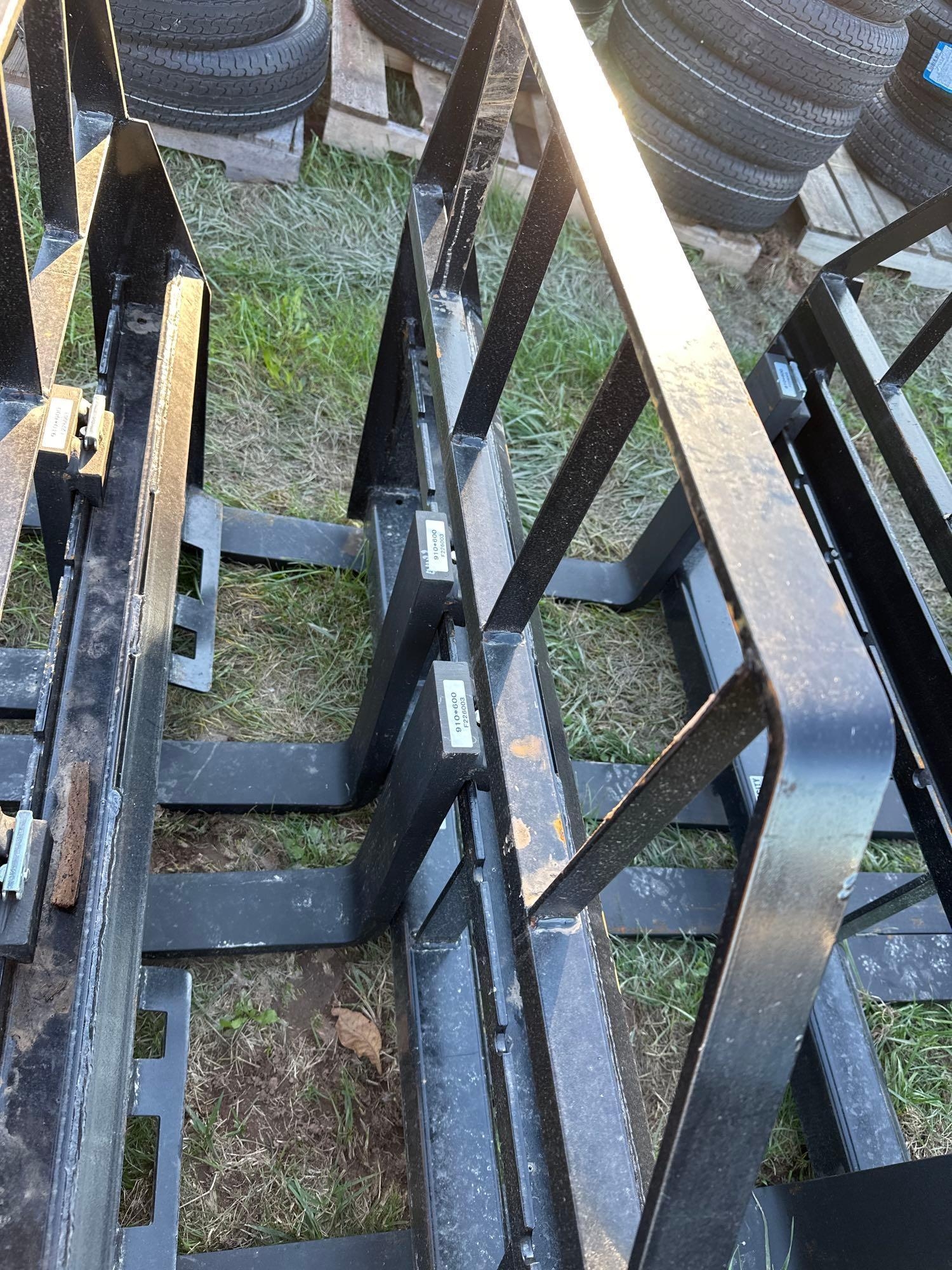 Quick Attach Pallet Forks (A47477)