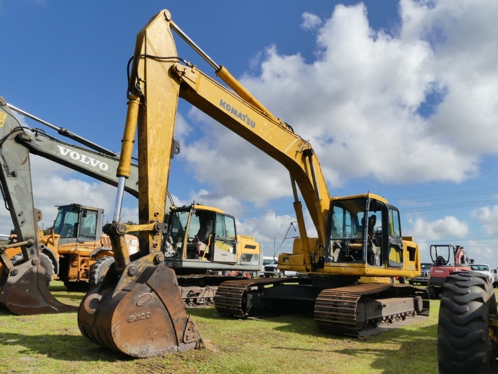 Komatsu PC220LC Excavator (A57148)