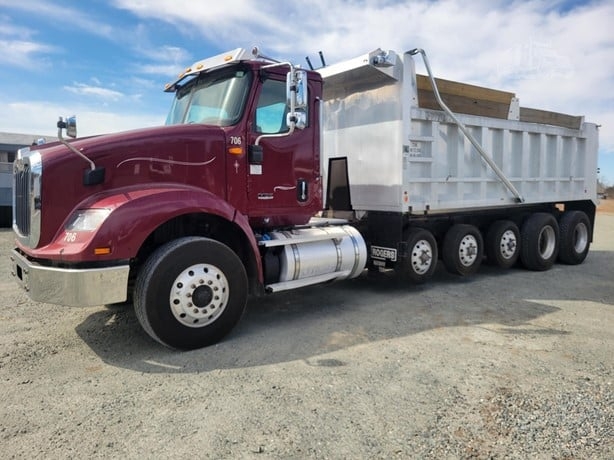 2018 International HX620 Quint Dump (A62613)