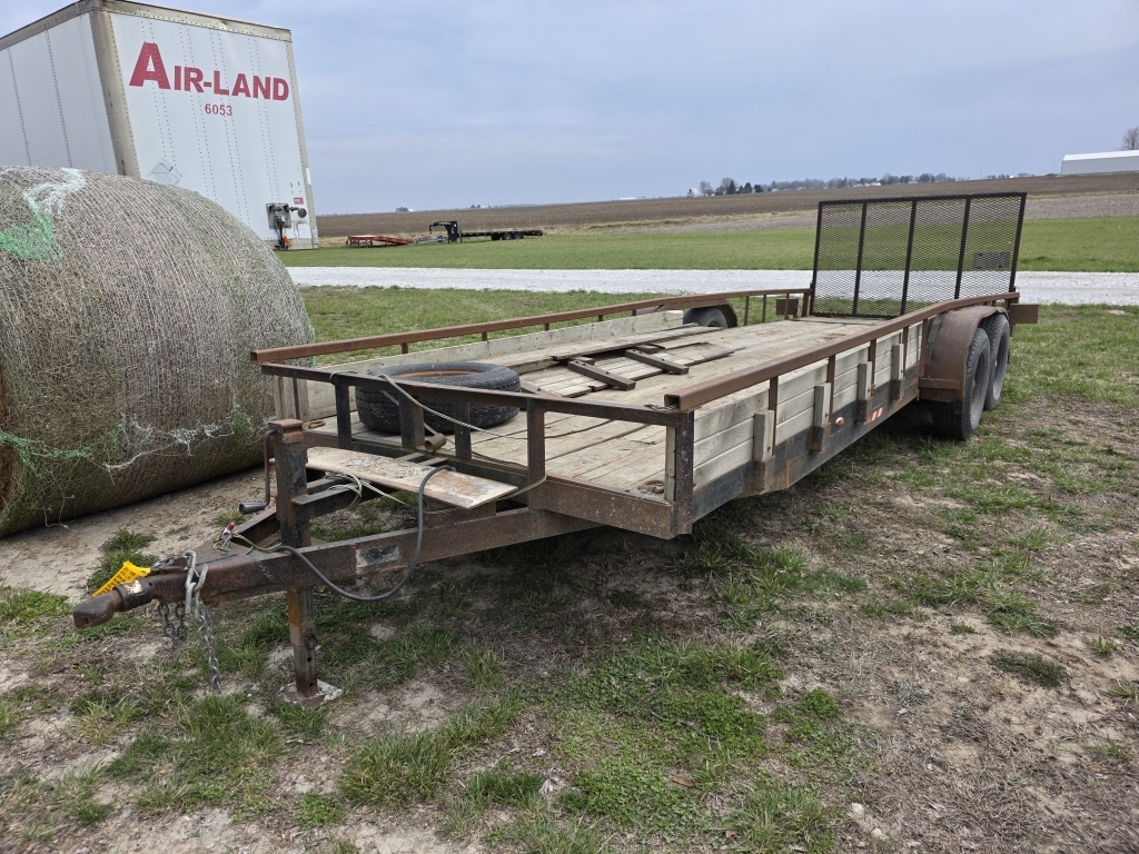 1990 L & B 22' Trailer (A66285)