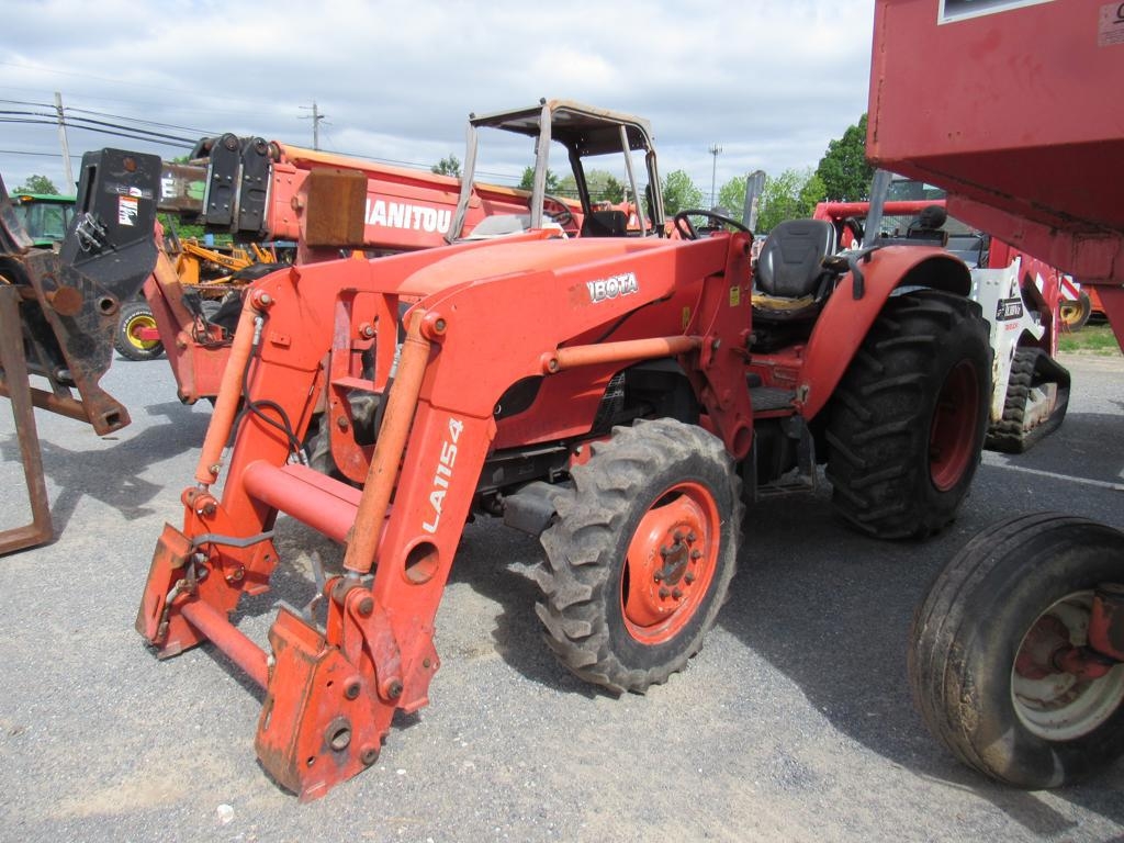 Kubota M7060D 4x4 Utility Tractor (A49251)