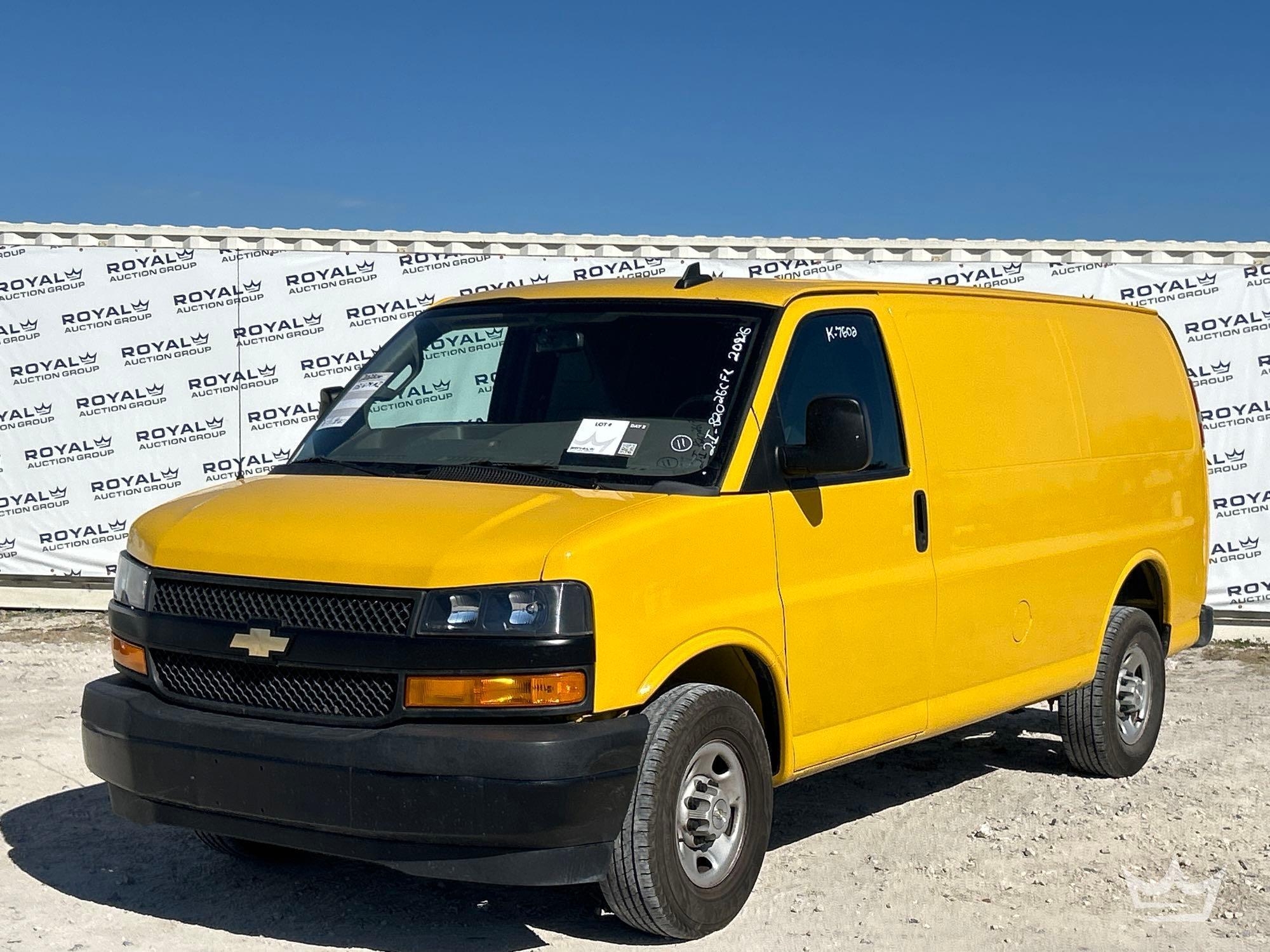 2023 Chevrolet Express 2500 Cargo Van (A61568)