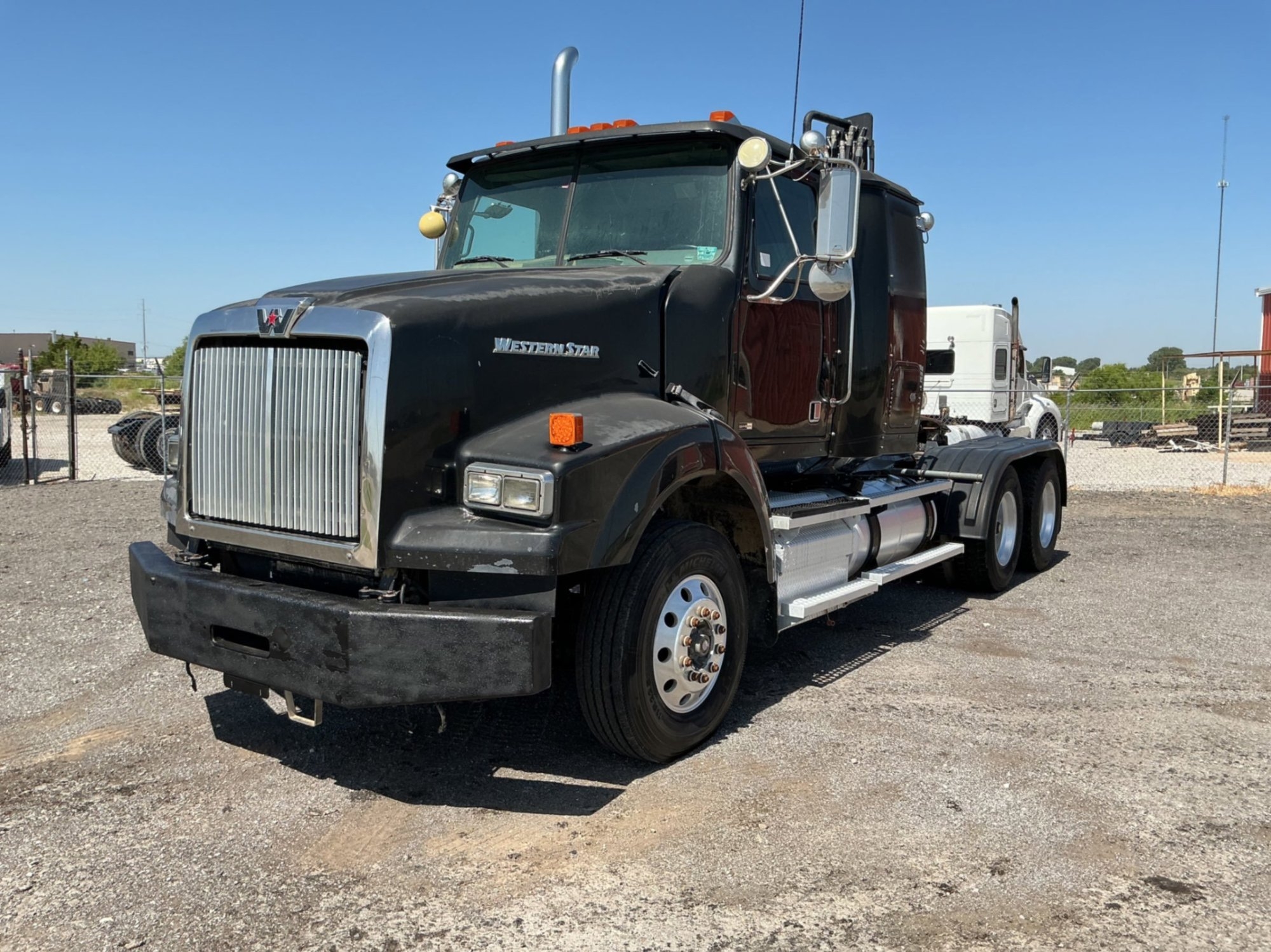 2011 WESTERN STAR 4900 SB (A50854)