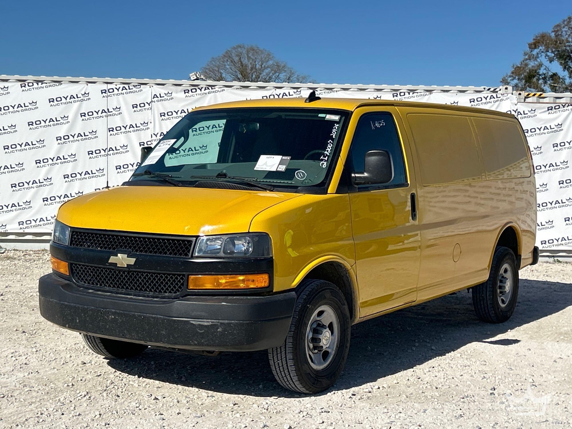 2021 Chevrolet Express 2500 Cargo Van (A61568)