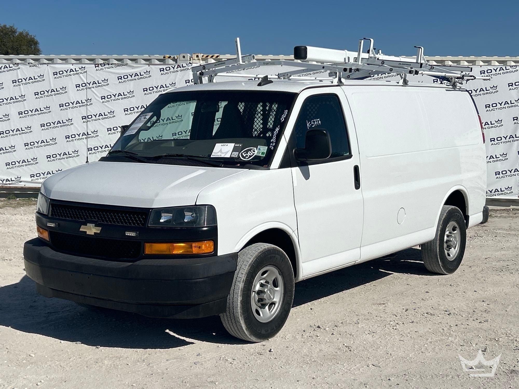 2019 Chevrolet Express 2500 Cargo Van (A61568)