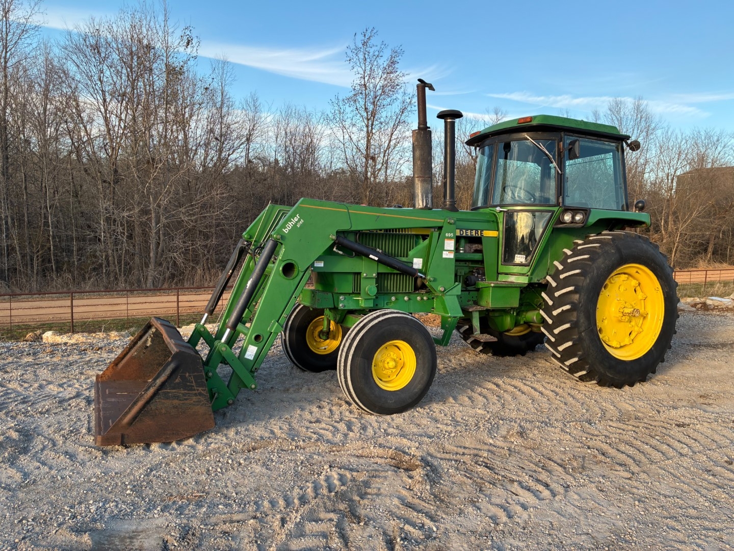 John Deere 4240 w/ Buhler 695 Front End Loader (A64047)