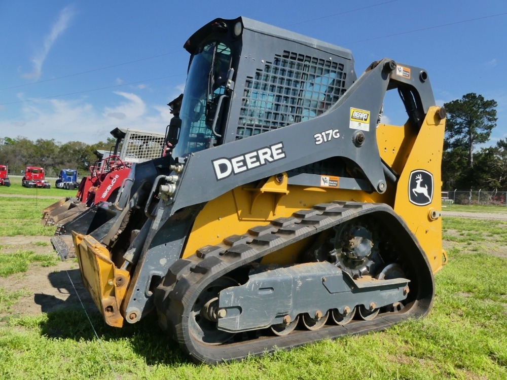 2022 Deere 317G (A64126)