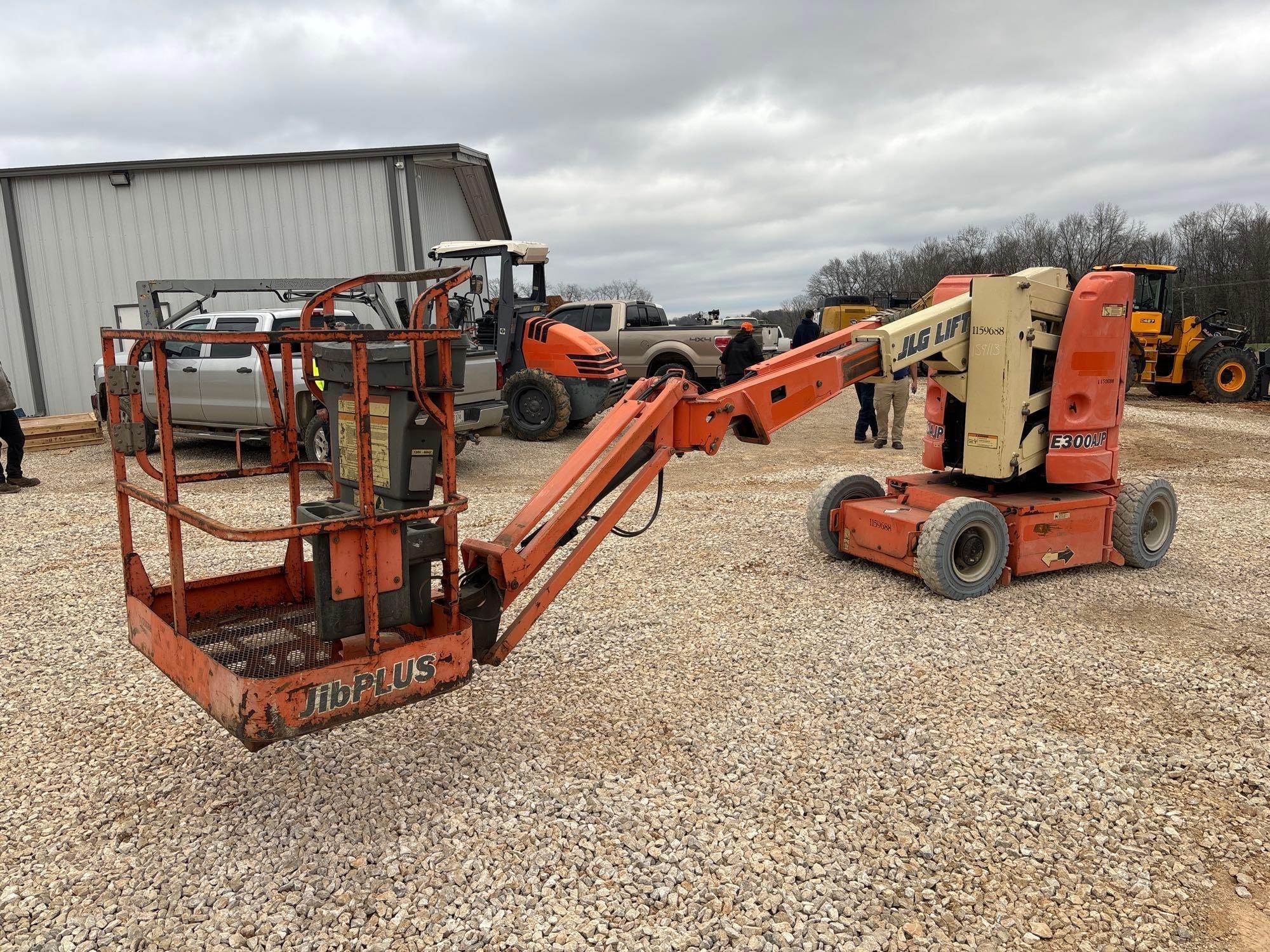 (INOP) JLG E300AJP TELESCOPIC/SCISSORING BOOM LIFT (A60429)
