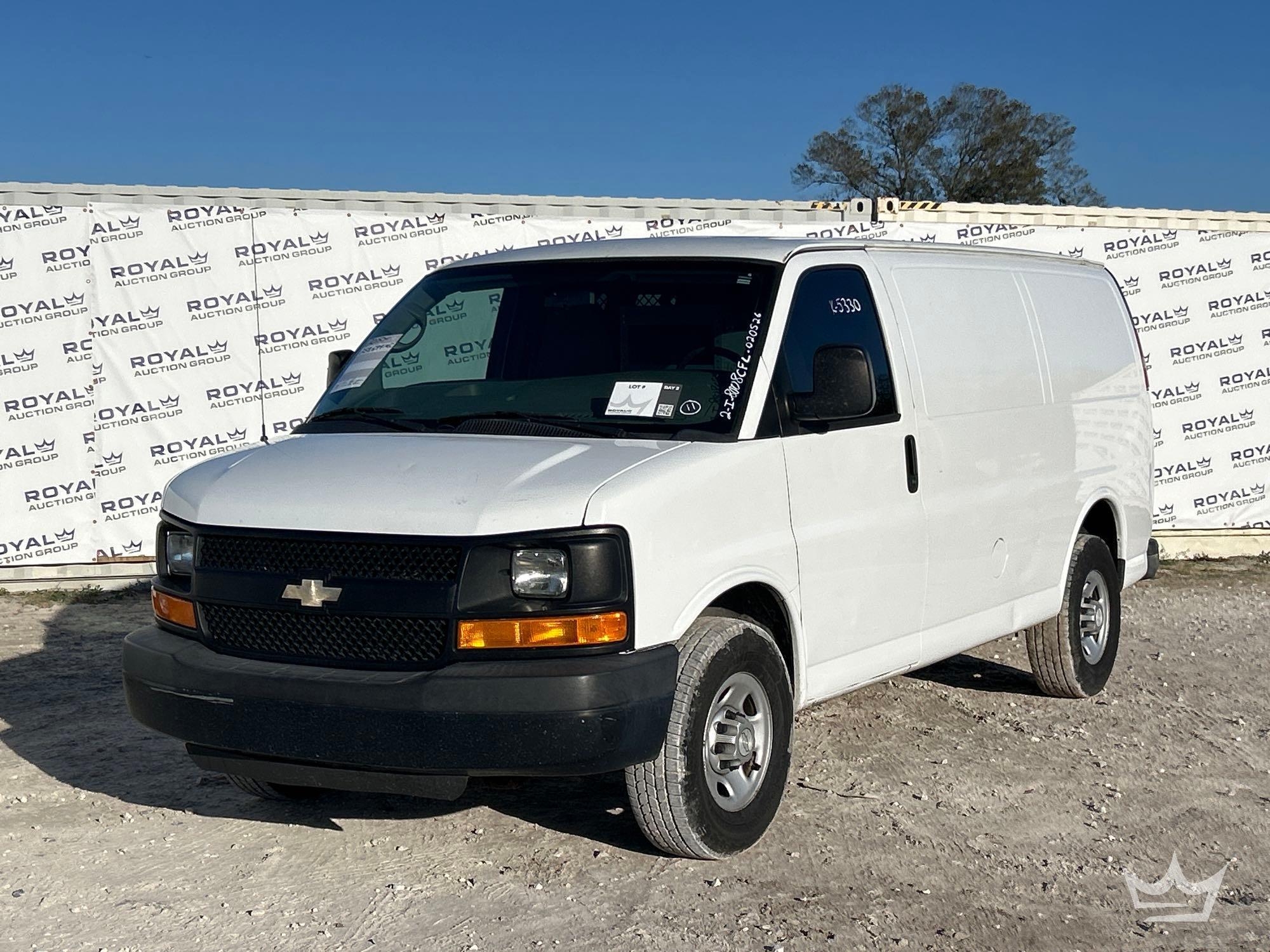2015 Chevrolet Express 2500 Cargo Van (A61568)