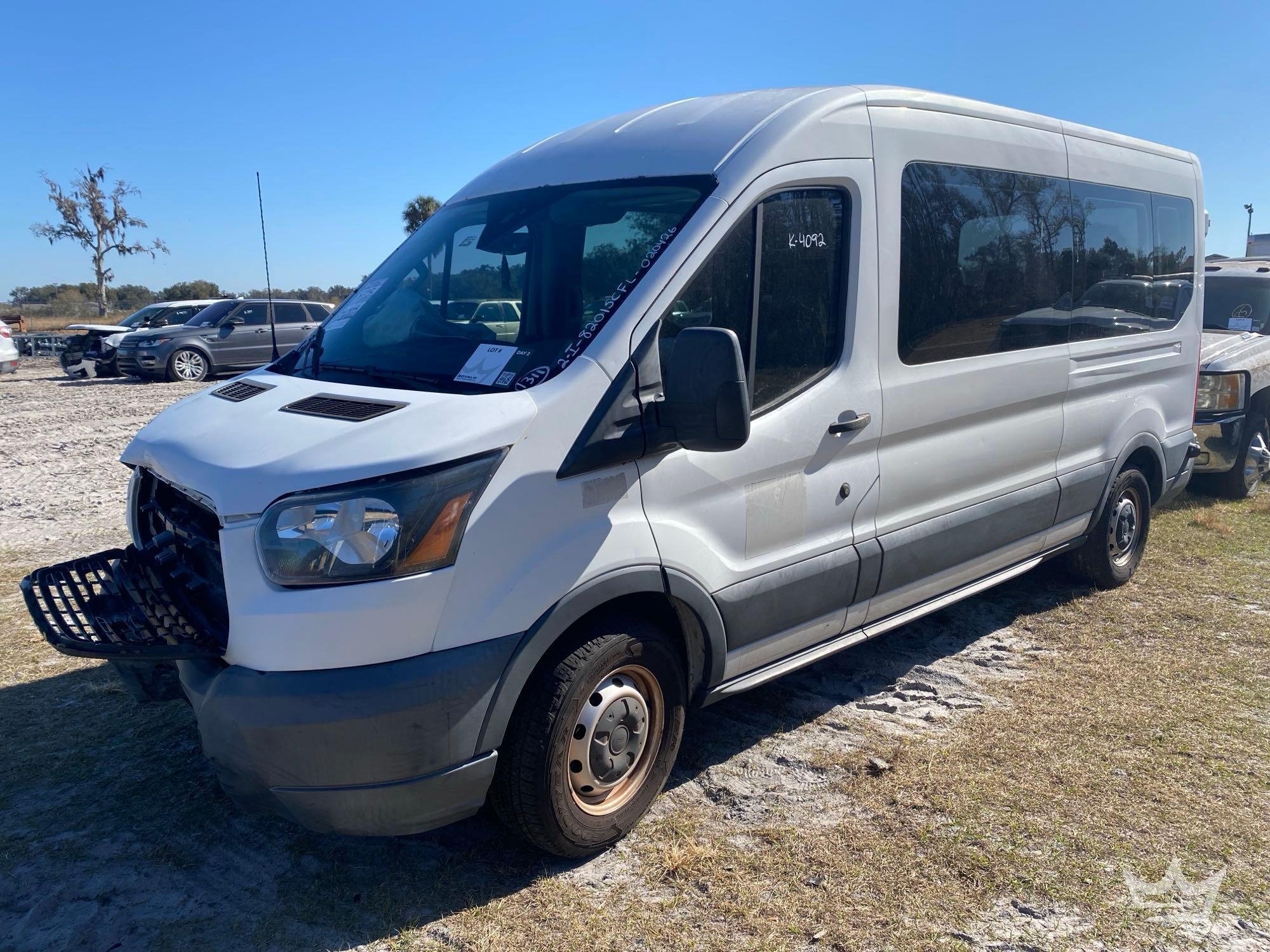 2017 Ford Transit 250 Passenger Van (A61568)